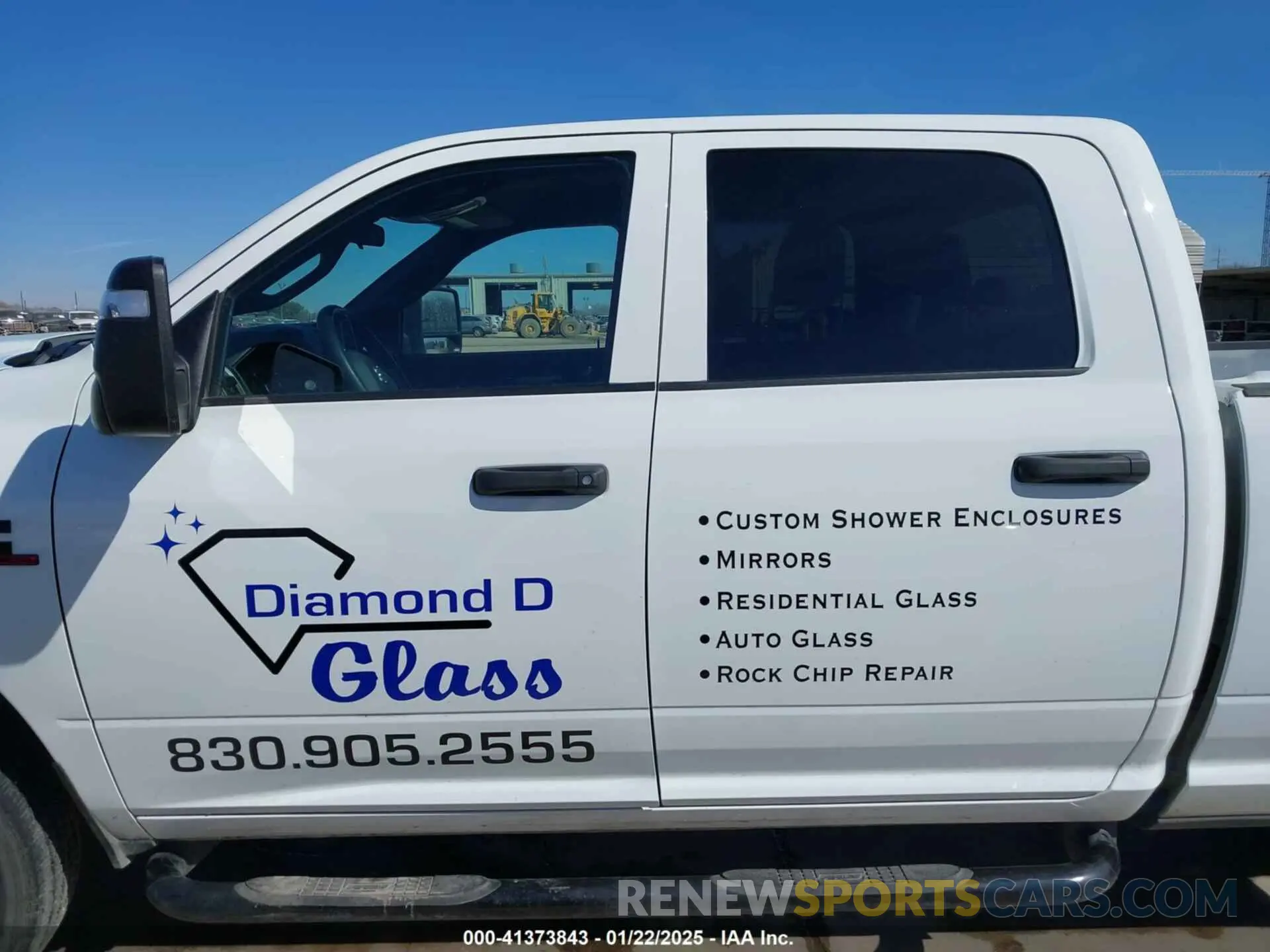 15 Photograph of a damaged car 3C6UR5HL3RG253266 RAM 2500 2024