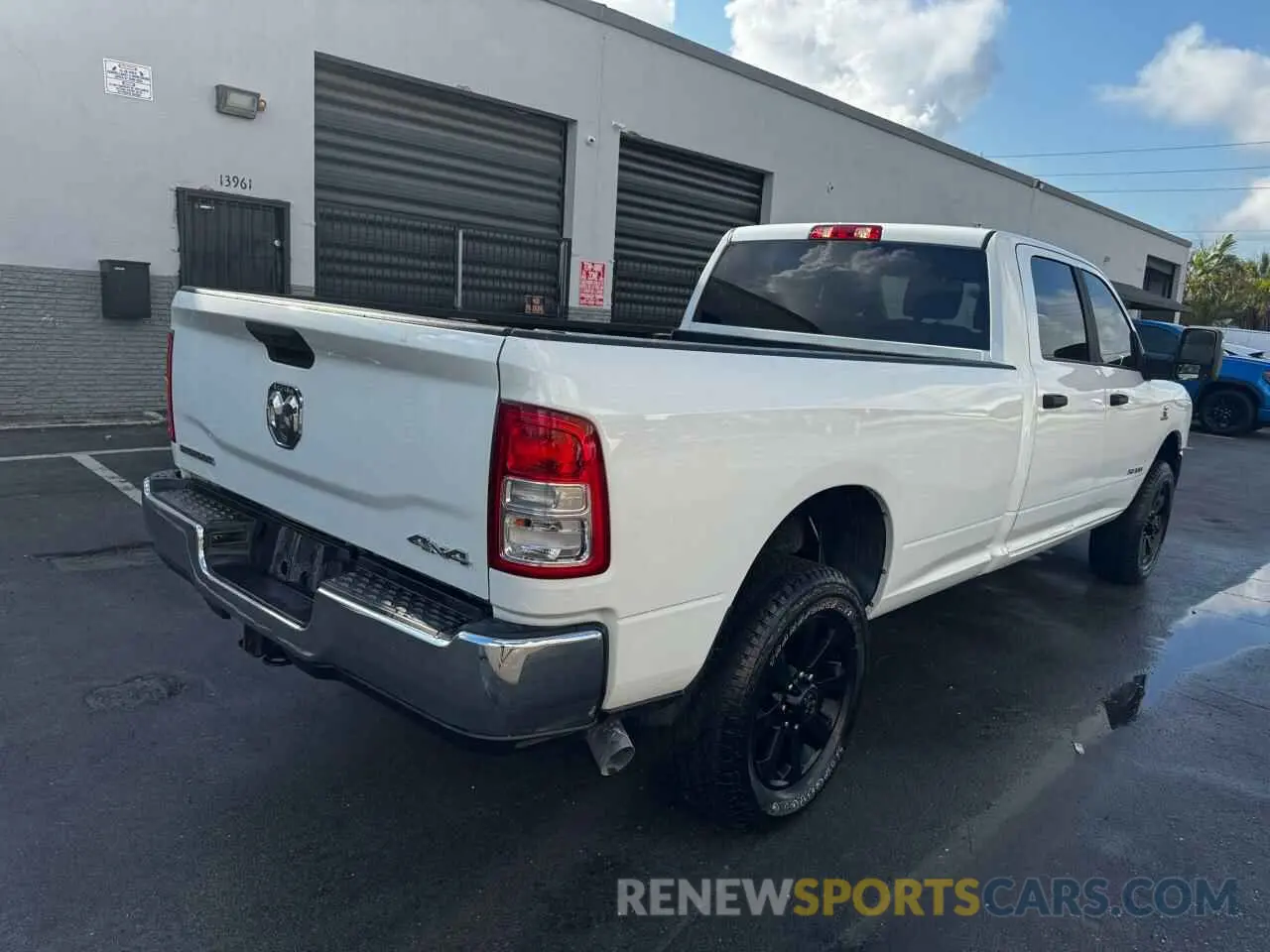 4 Photograph of a damaged car 3C6UR5JLXRG337529 RAM 2500 2024