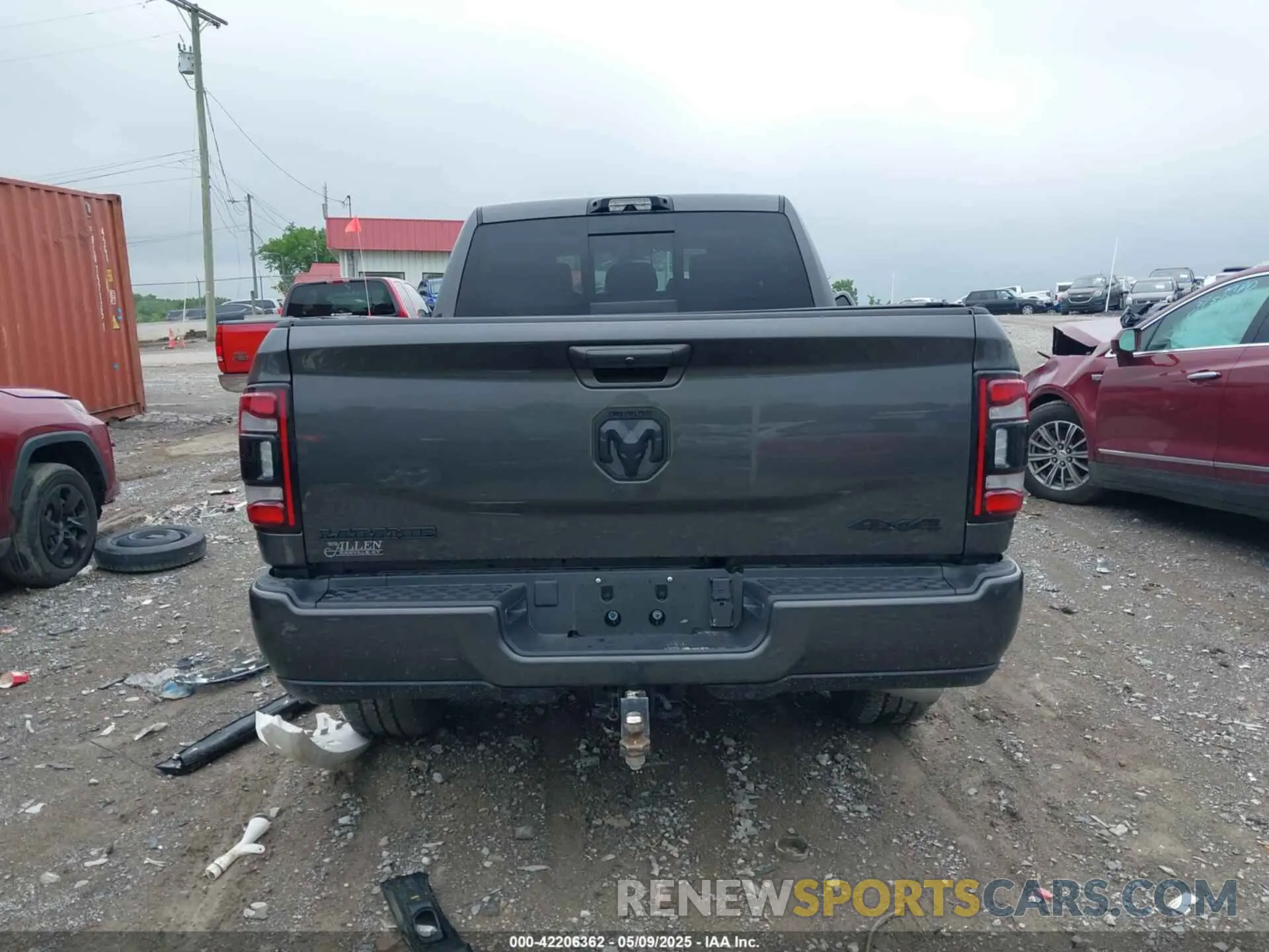 17 Photograph of a damaged car 3C6UR5NL0RG329918 RAM 2500 2024