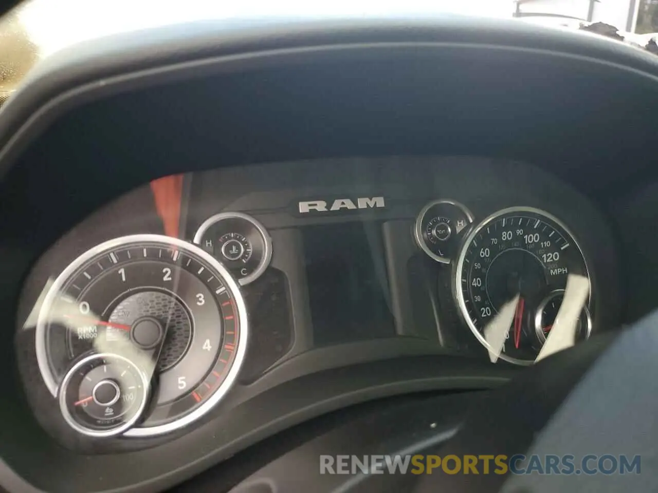 9 Photograph of a damaged car 3C63R3DL4KG675106 RAM 3500 2019