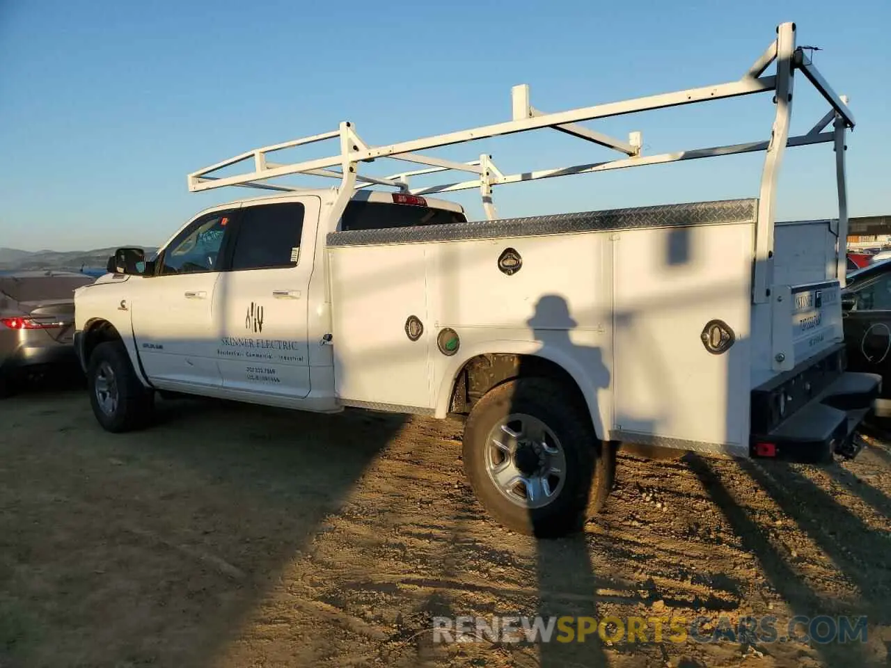 2 Photograph of a damaged car 3C63R3HL0KG612322 RAM 3500 2019