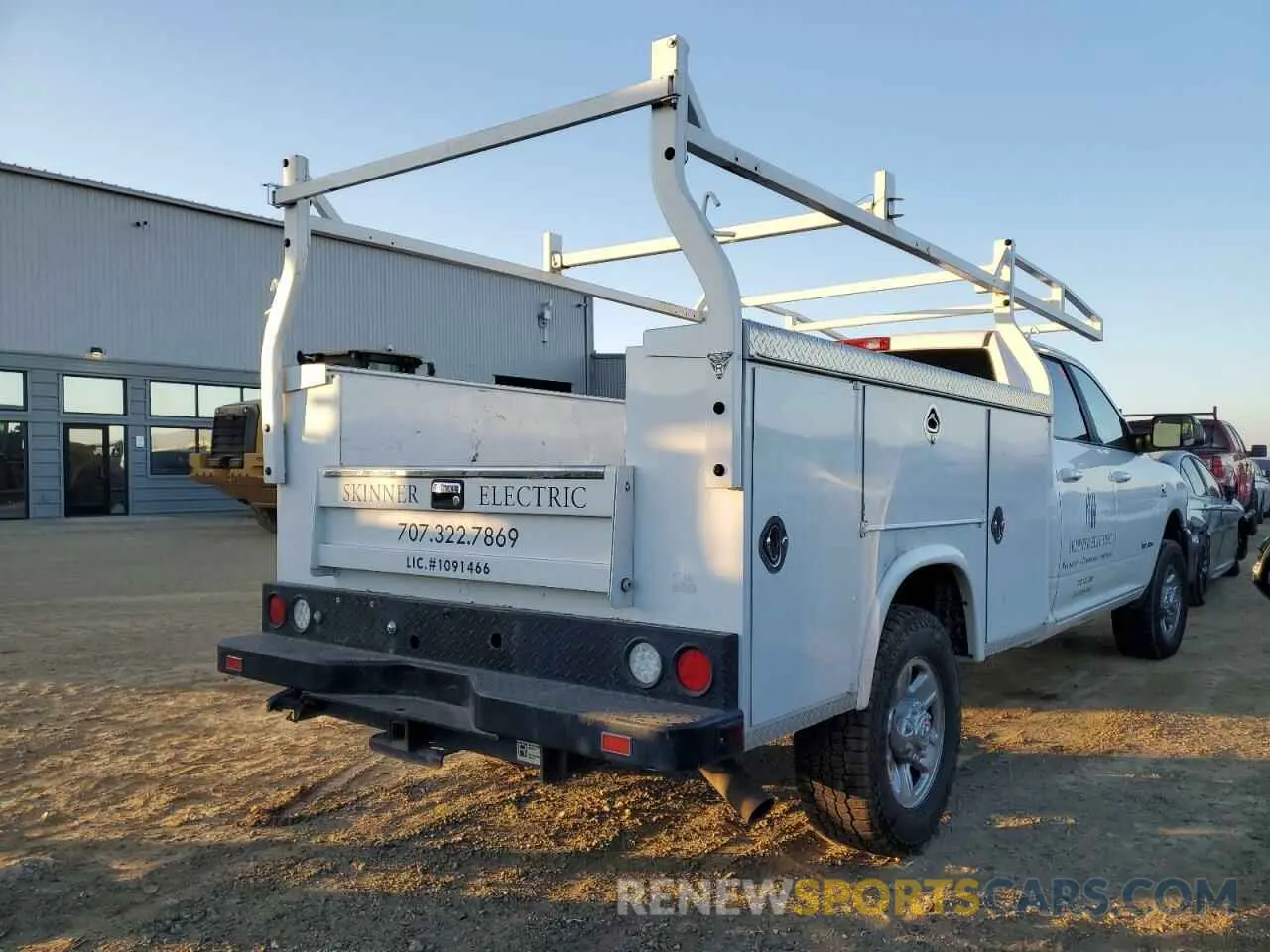 3 Photograph of a damaged car 3C63R3HL0KG612322 RAM 3500 2019