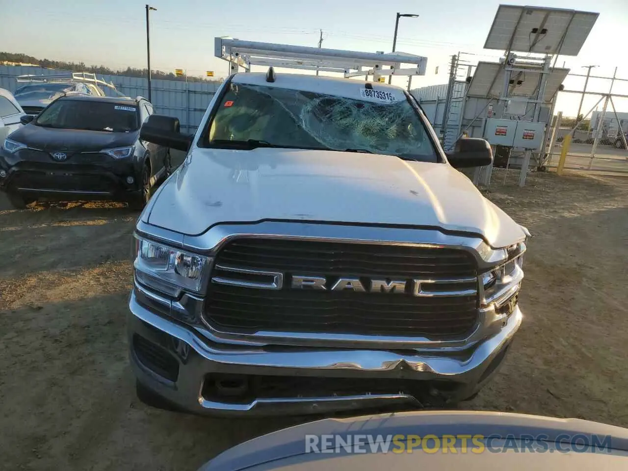 5 Photograph of a damaged car 3C63R3HL0KG612322 RAM 3500 2019