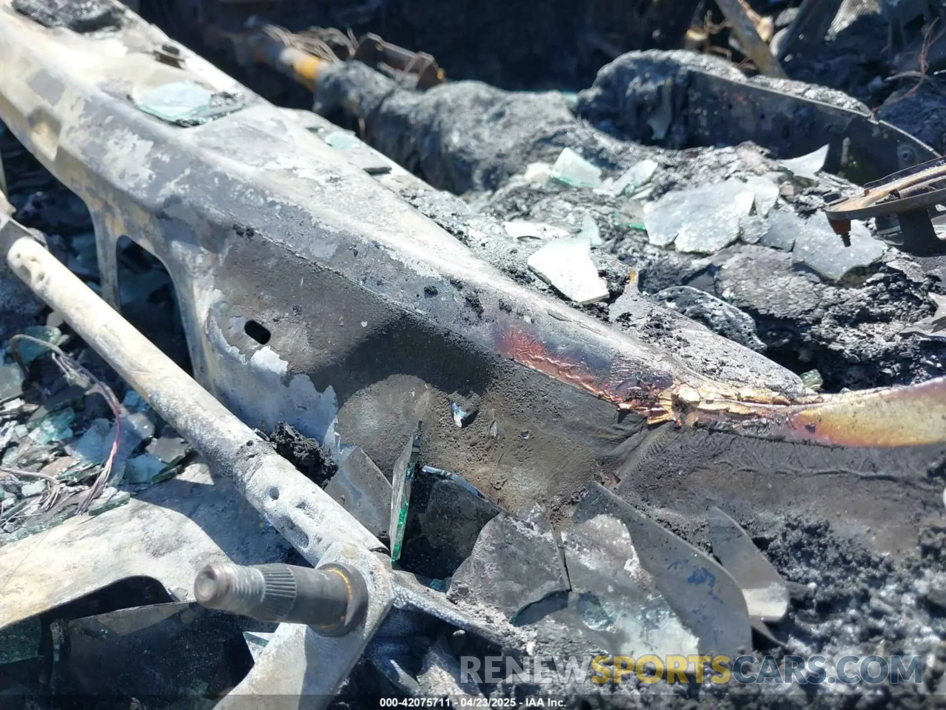 9 Photograph of a damaged car 3C63R3HL4KG614722 RAM 3500 2019