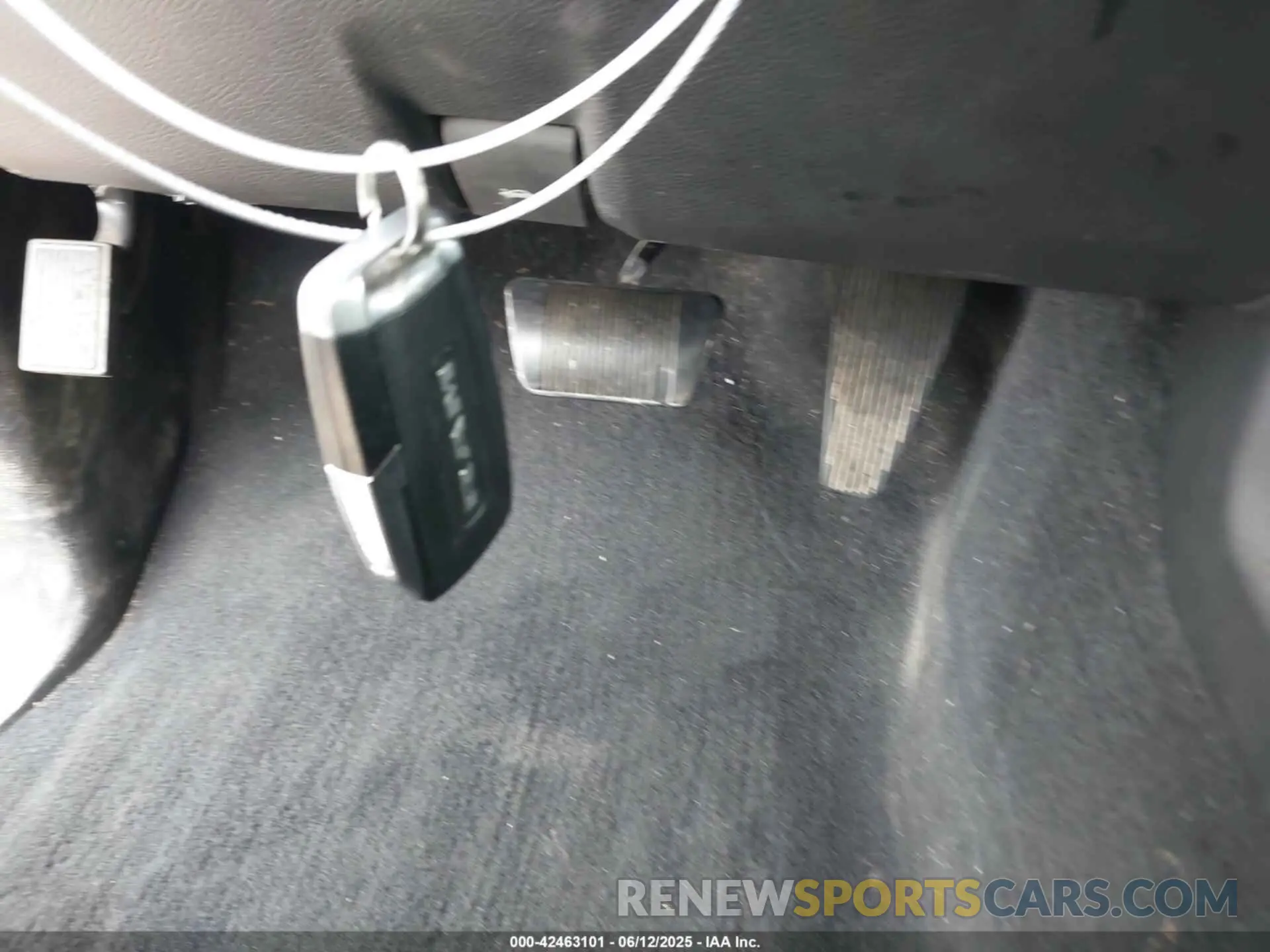 10 Photograph of a damaged car 3C63R3HL5KG610212 RAM 3500 2019