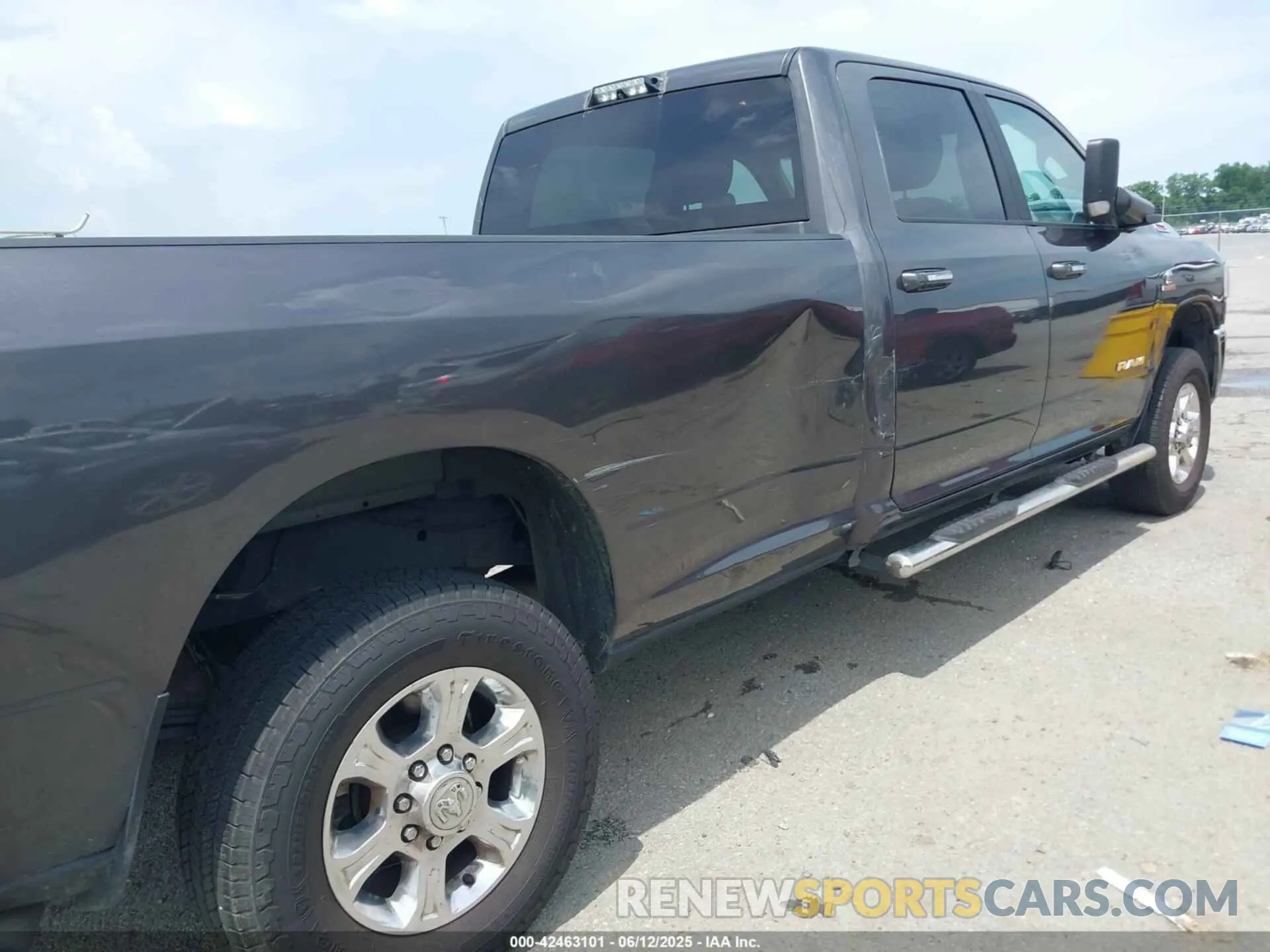 11 Photograph of a damaged car 3C63R3HL5KG610212 RAM 3500 2019