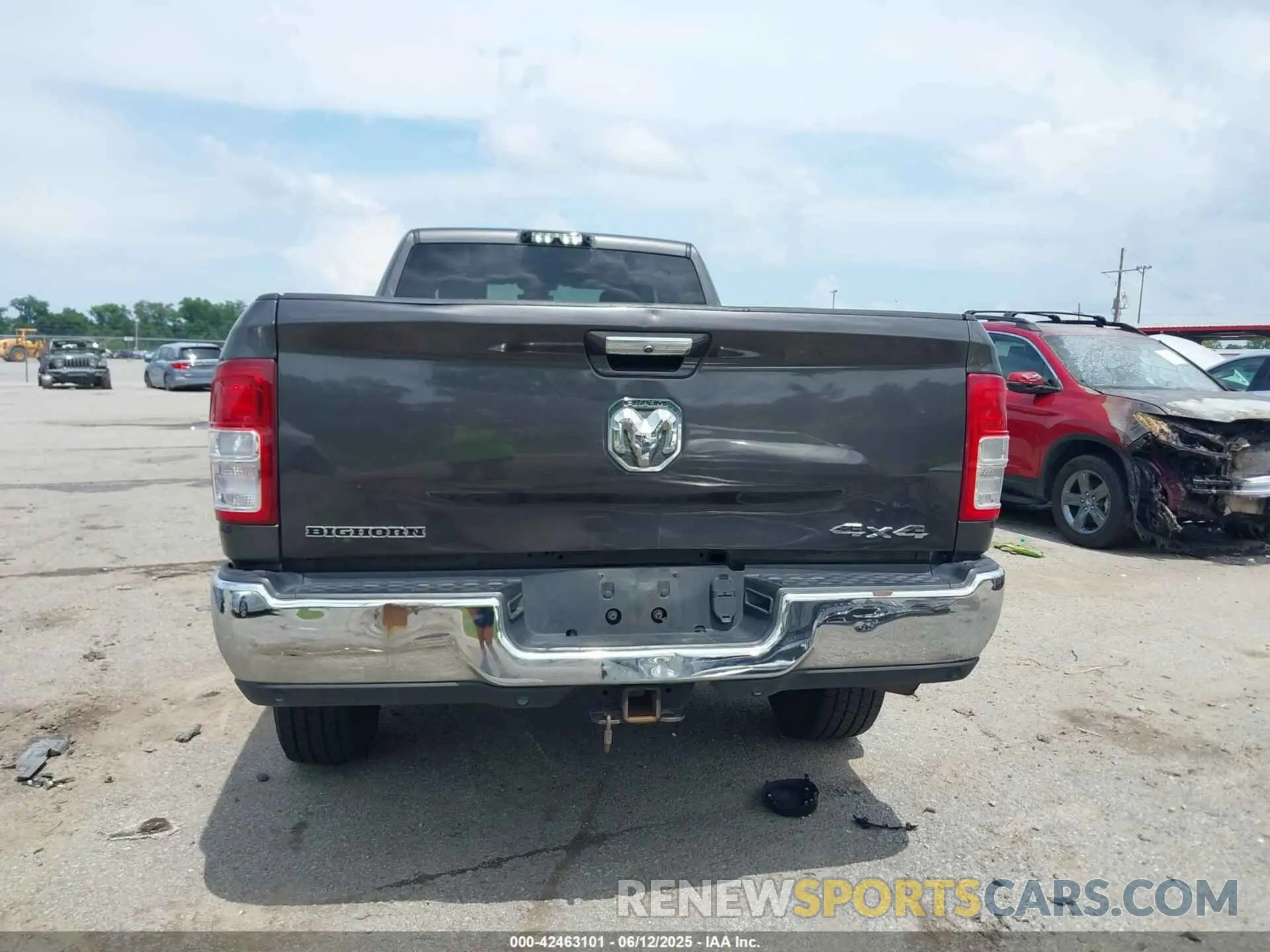 15 Photograph of a damaged car 3C63R3HL5KG610212 RAM 3500 2019