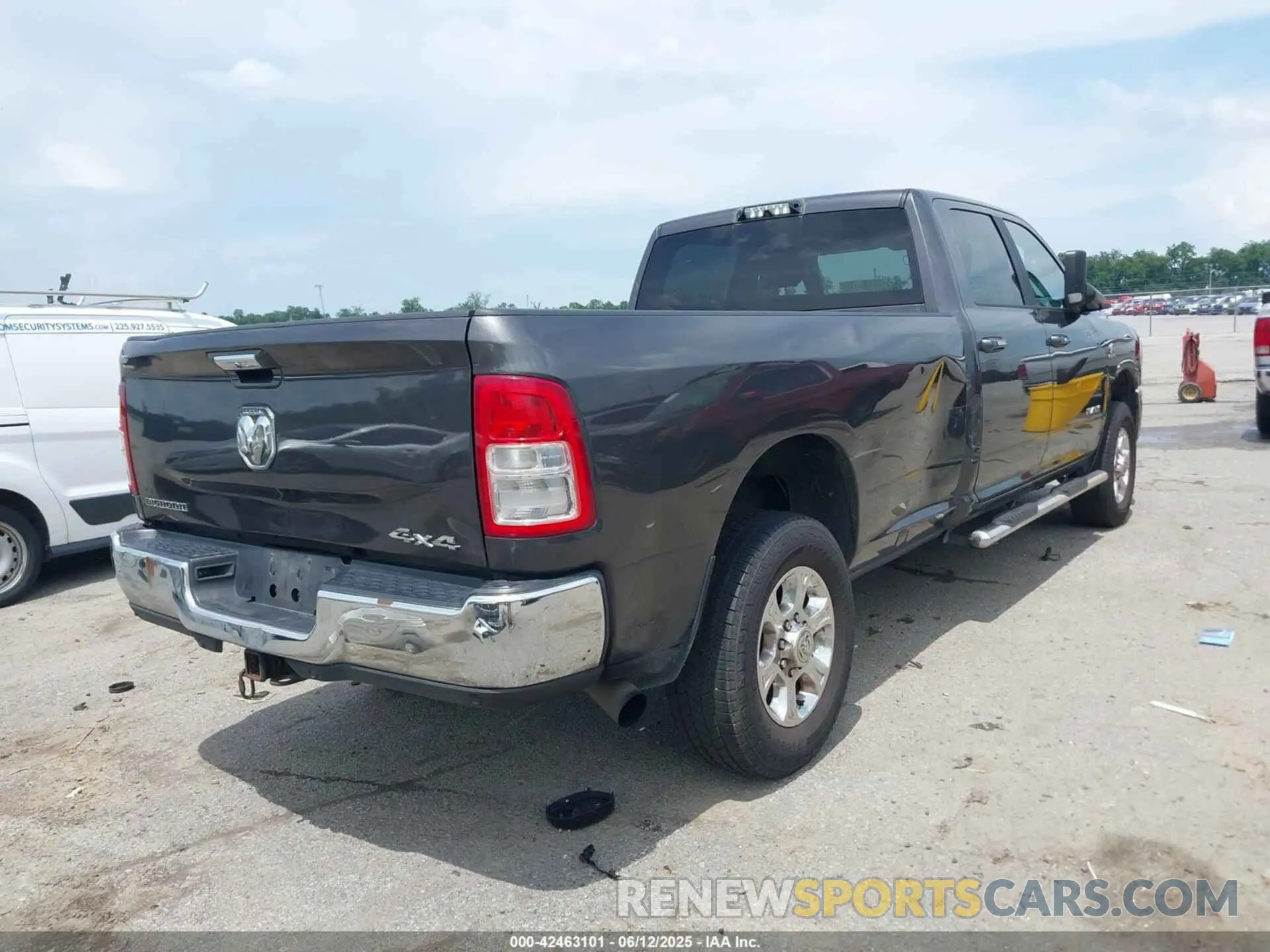 4 Photograph of a damaged car 3C63R3HL5KG610212 RAM 3500 2019