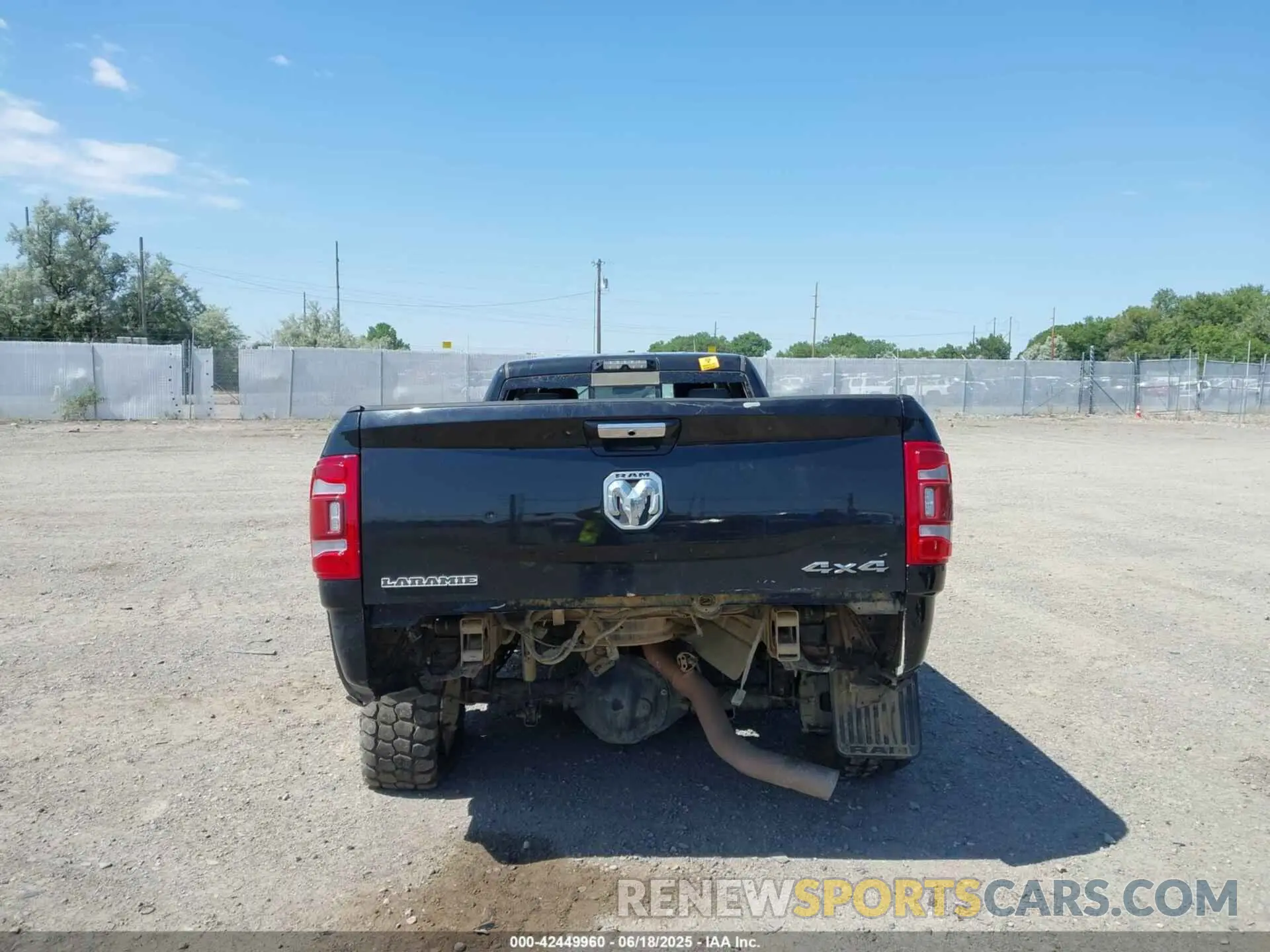 16 Photograph of a damaged car 3C63R3JL3KG636740 RAM 3500 2019