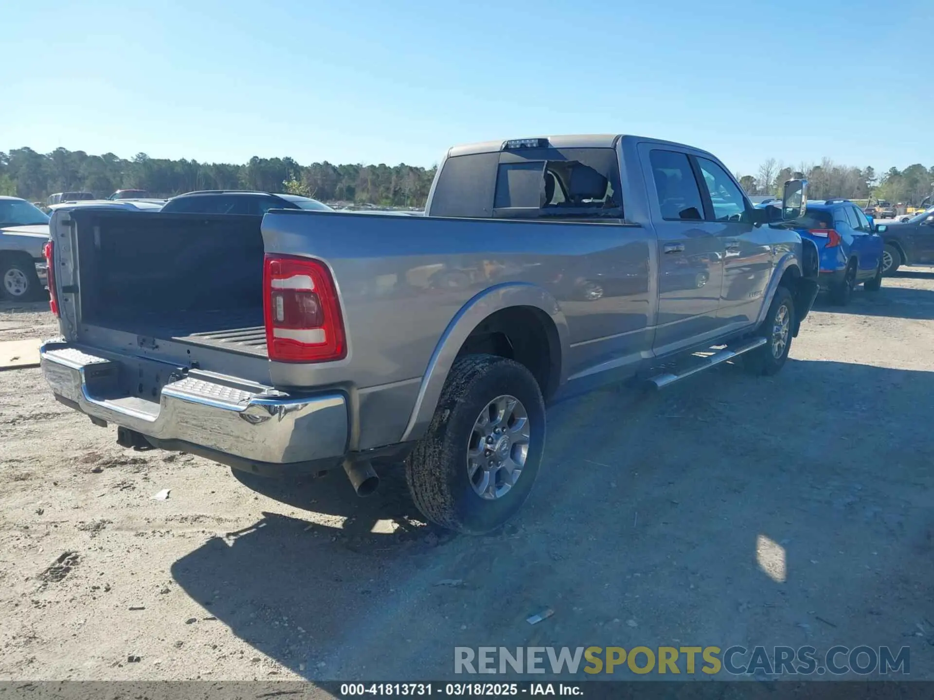 4 Photograph of a damaged car 3C63R3JL4KG716015 RAM 3500 2019
