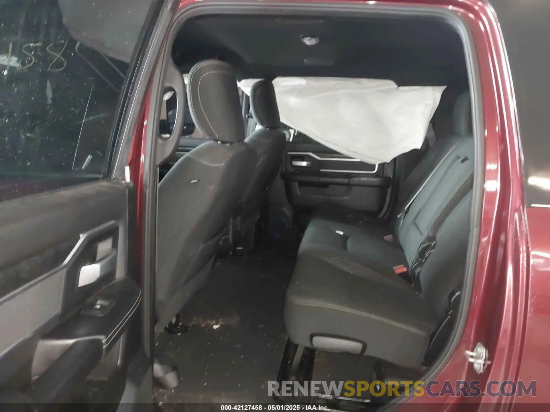 6 Photograph of a damaged car 3C63R3LL9KG676236 RAM 3500 2019