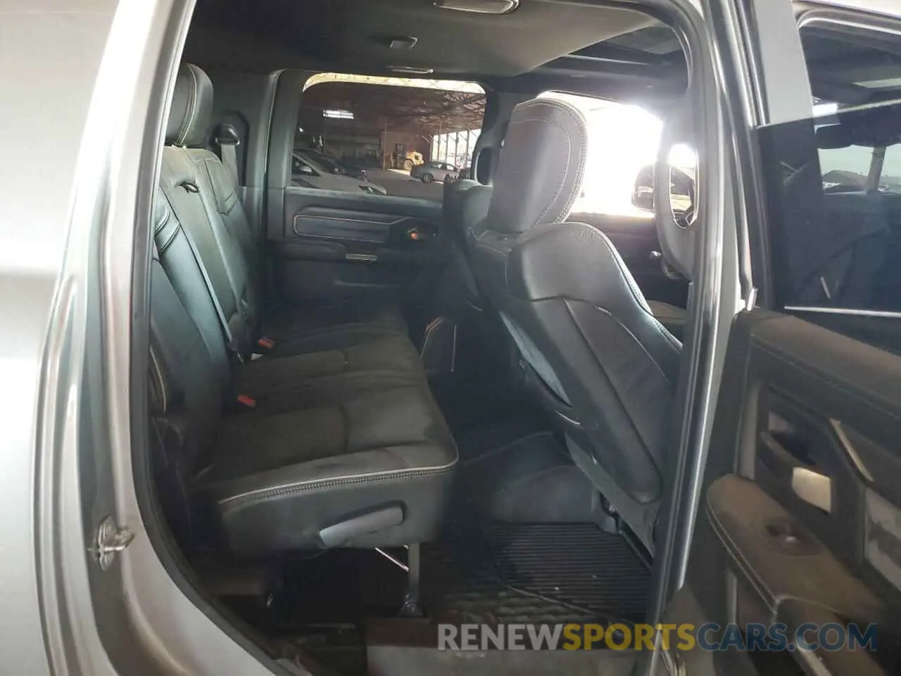 10 Photograph of a damaged car 3C63R3PJ3KG573645 RAM 3500 2019