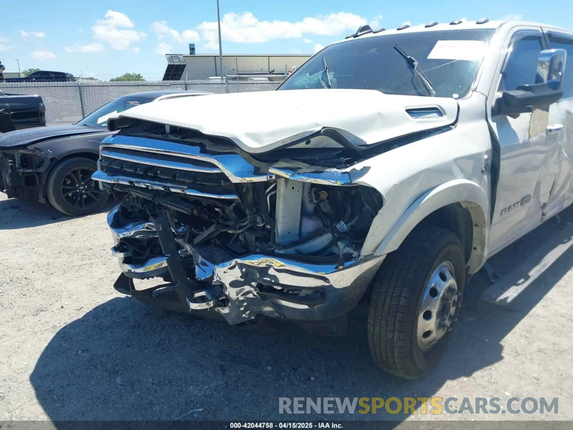 6 Photograph of a damaged car 3C63RPKL7KG560333 RAM 3500 2019