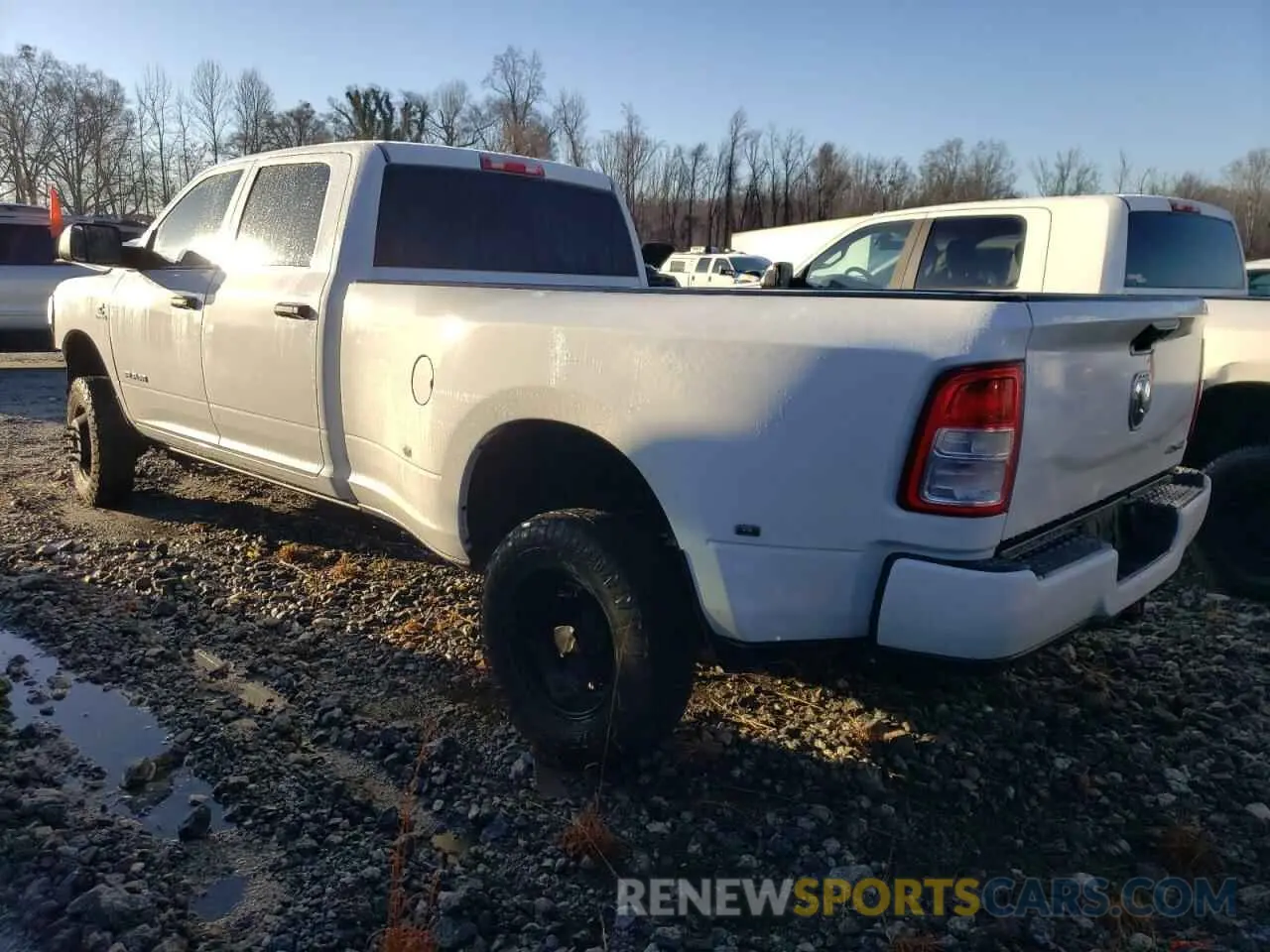 2 Photograph of a damaged car 3C63RRGL4KG629015 RAM 3500 2019