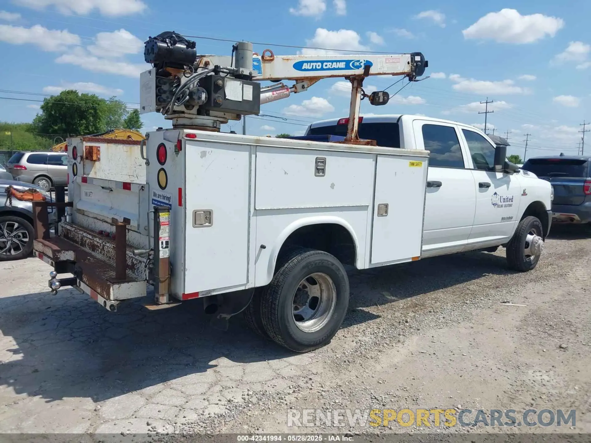4 Photograph of a damaged car 3C63RRGL6KG533953 RAM 3500 2019