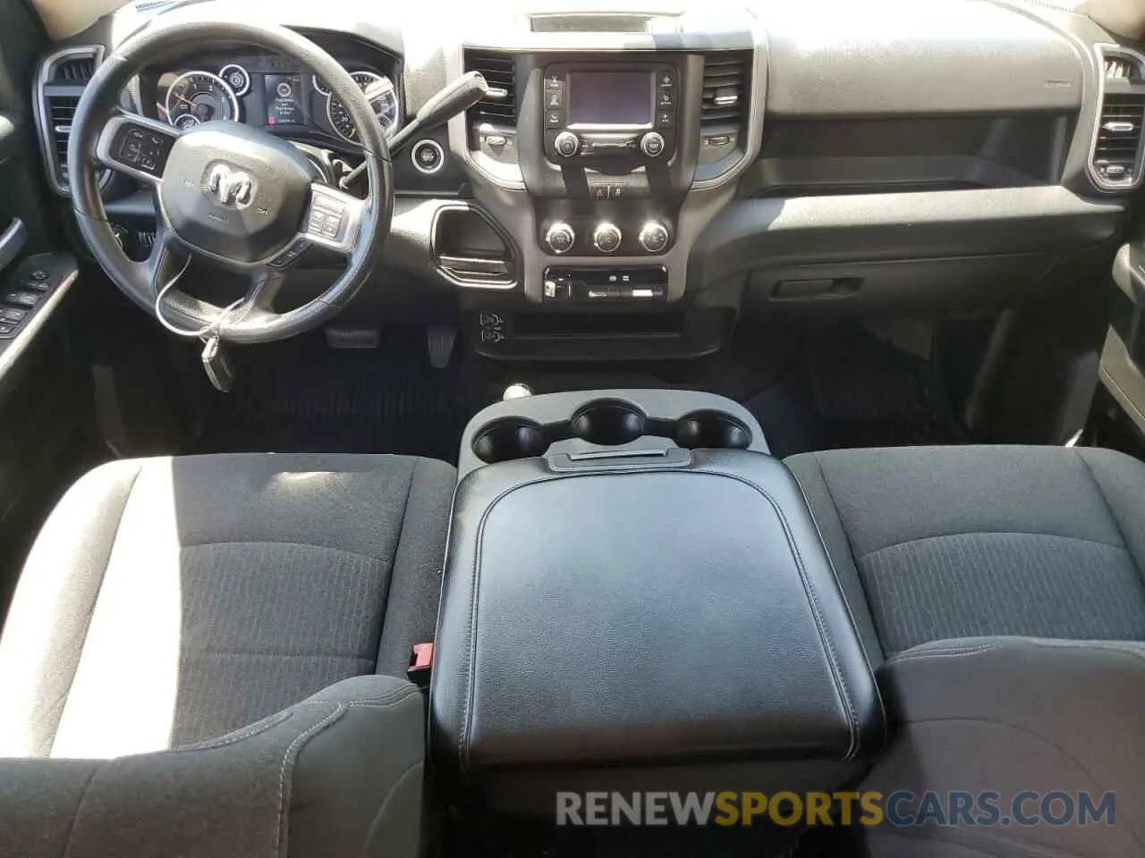 8 Photograph of a damaged car 3C63RRGL8KG596083 RAM 3500 2019