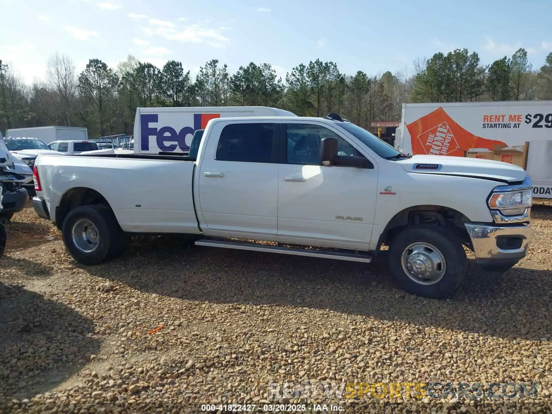 13 Photograph of a damaged car 3C63RRHL6KG555689 RAM 3500 2019