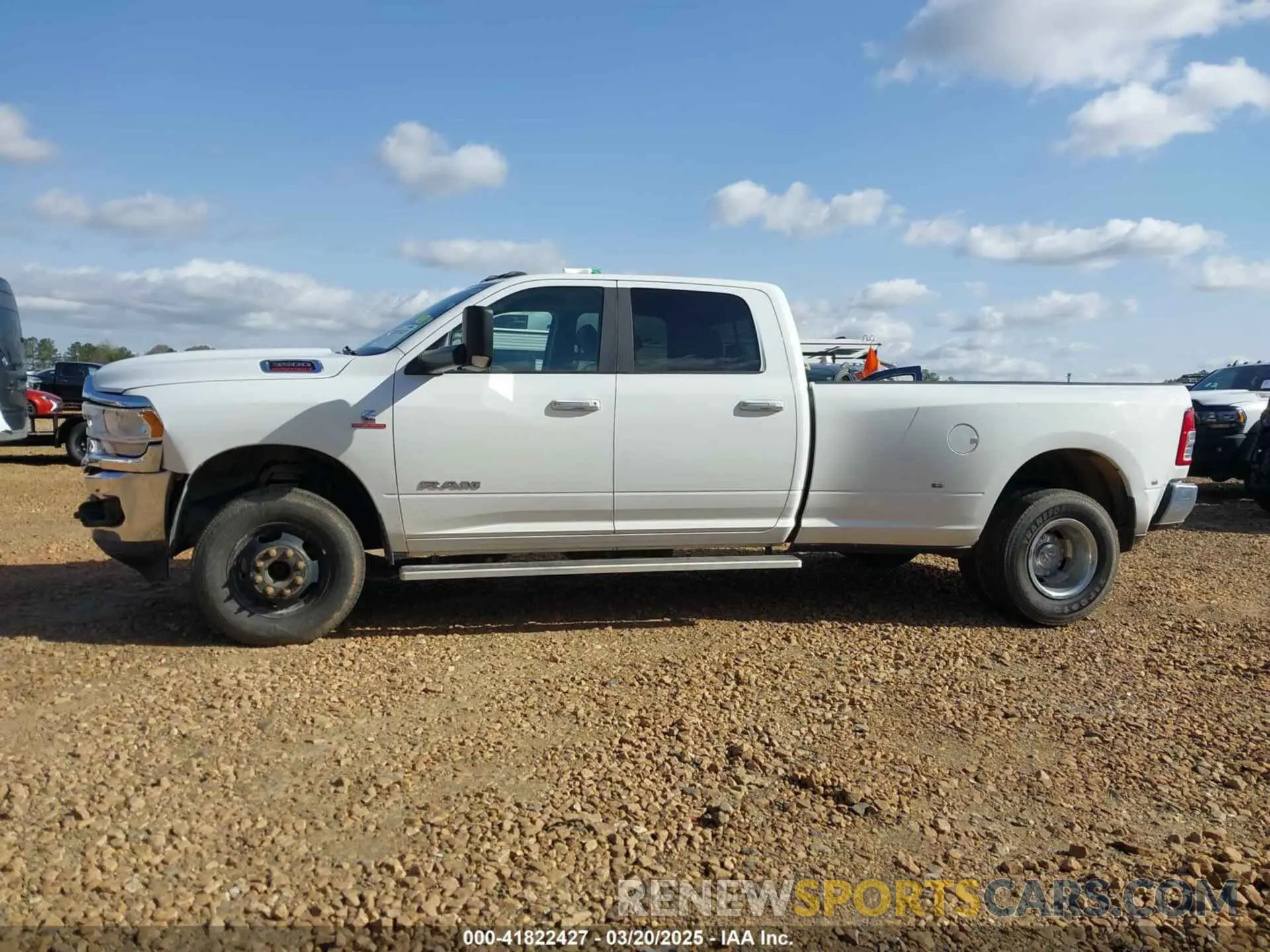 14 Photograph of a damaged car 3C63RRHL6KG555689 RAM 3500 2019