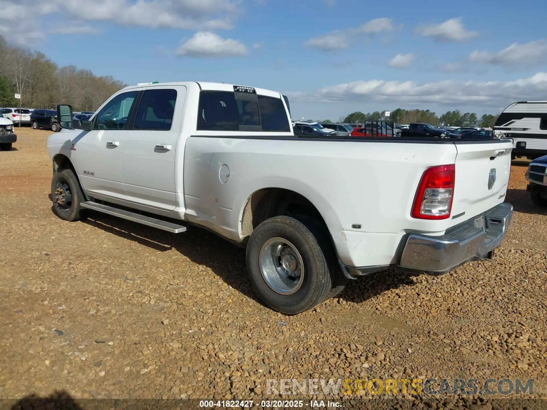 3 Photograph of a damaged car 3C63RRHL6KG555689 RAM 3500 2019