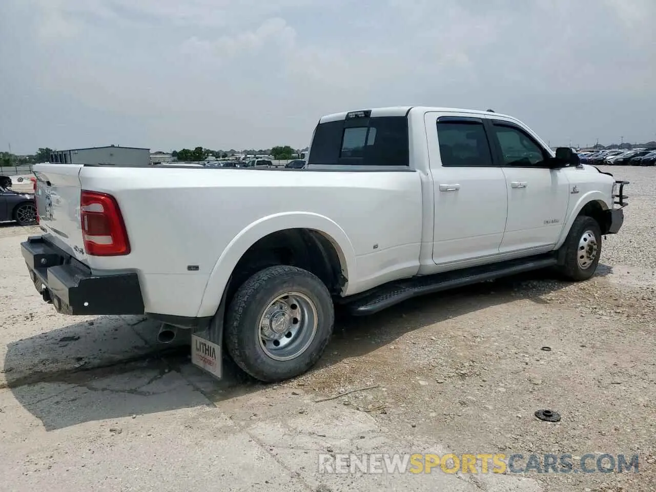 3 Photograph of a damaged car 3C63RRJL5KG524928 RAM 3500 2019