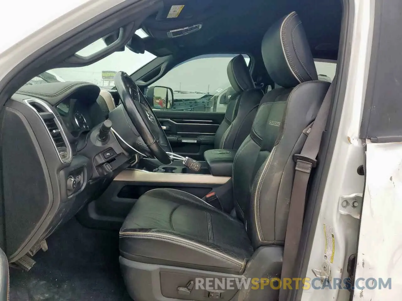 7 Photograph of a damaged car 3C63RRJL5KG524928 RAM 3500 2019
