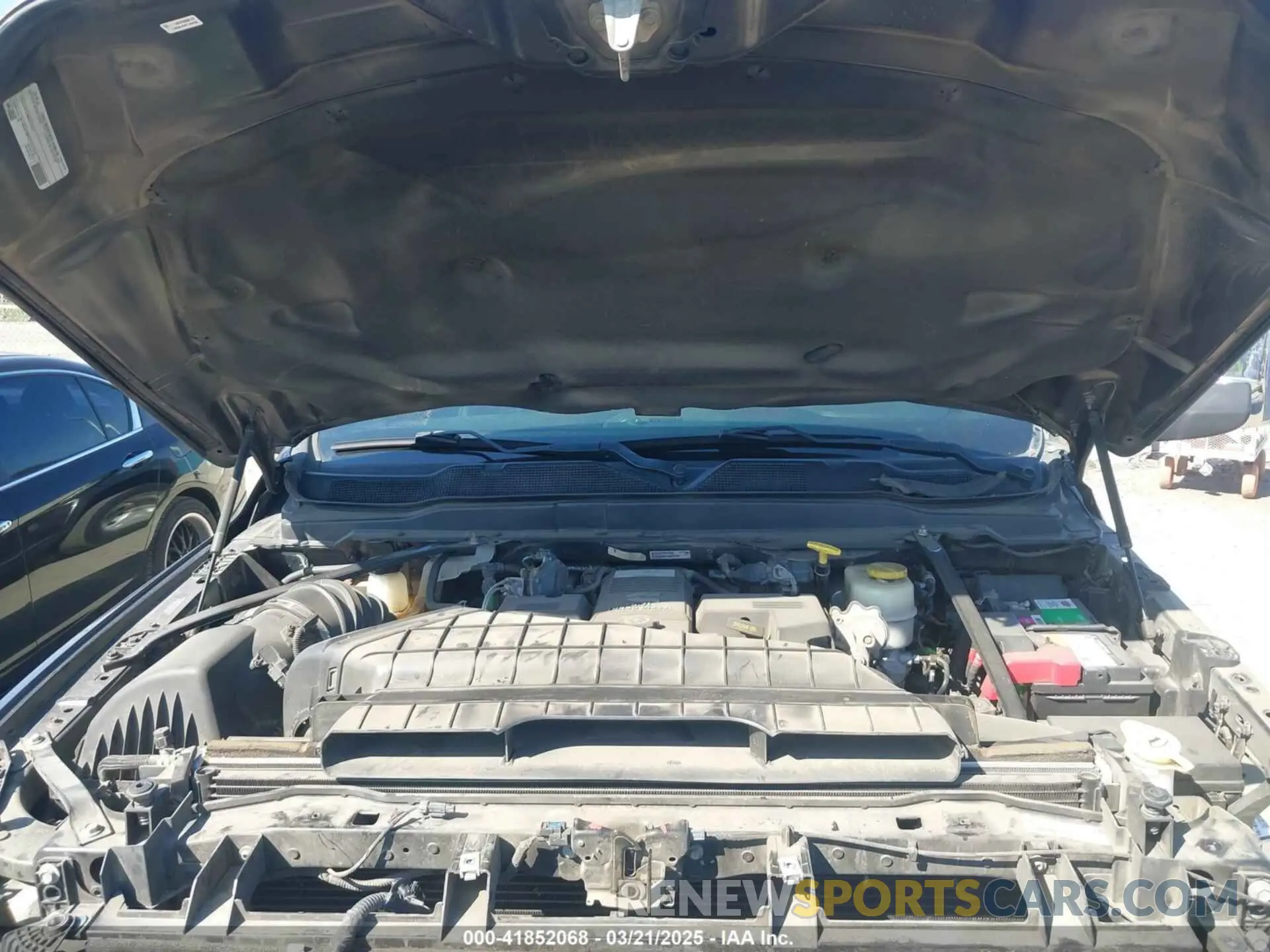 10 Photograph of a damaged car 3C63RRJL7KG537146 RAM 3500 2019