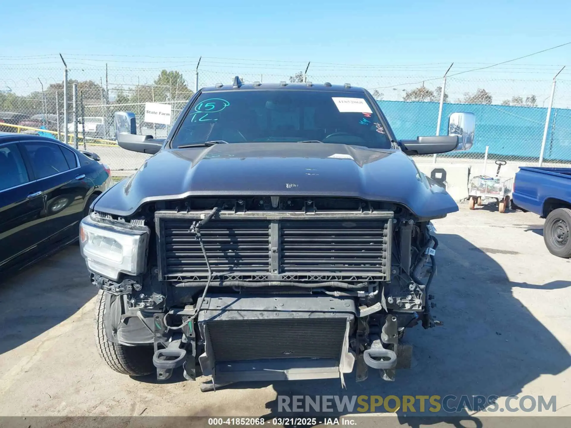 13 Photograph of a damaged car 3C63RRJL7KG537146 RAM 3500 2019