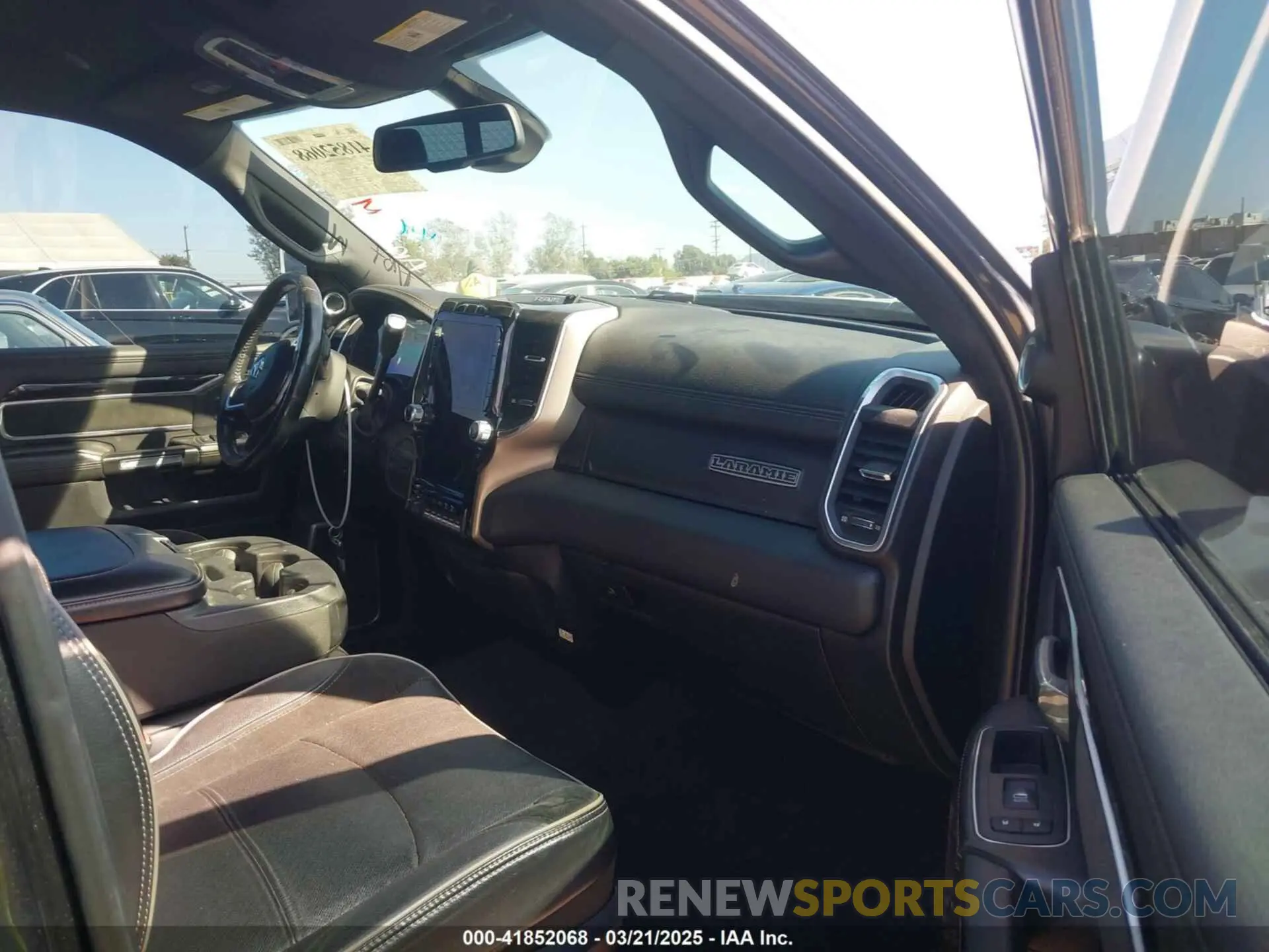 5 Photograph of a damaged car 3C63RRJL7KG537146 RAM 3500 2019