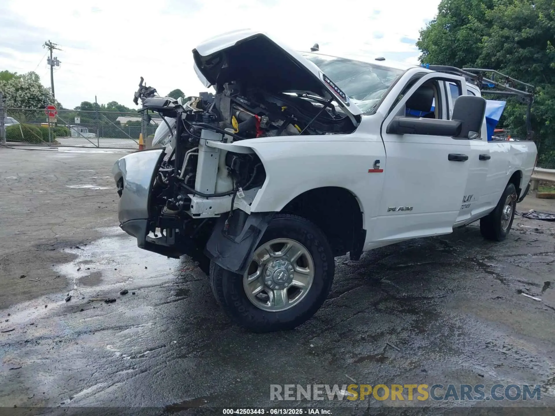 10 Photograph of a damaged car 3C63R3GL0LG114463 RAM 3500 2020