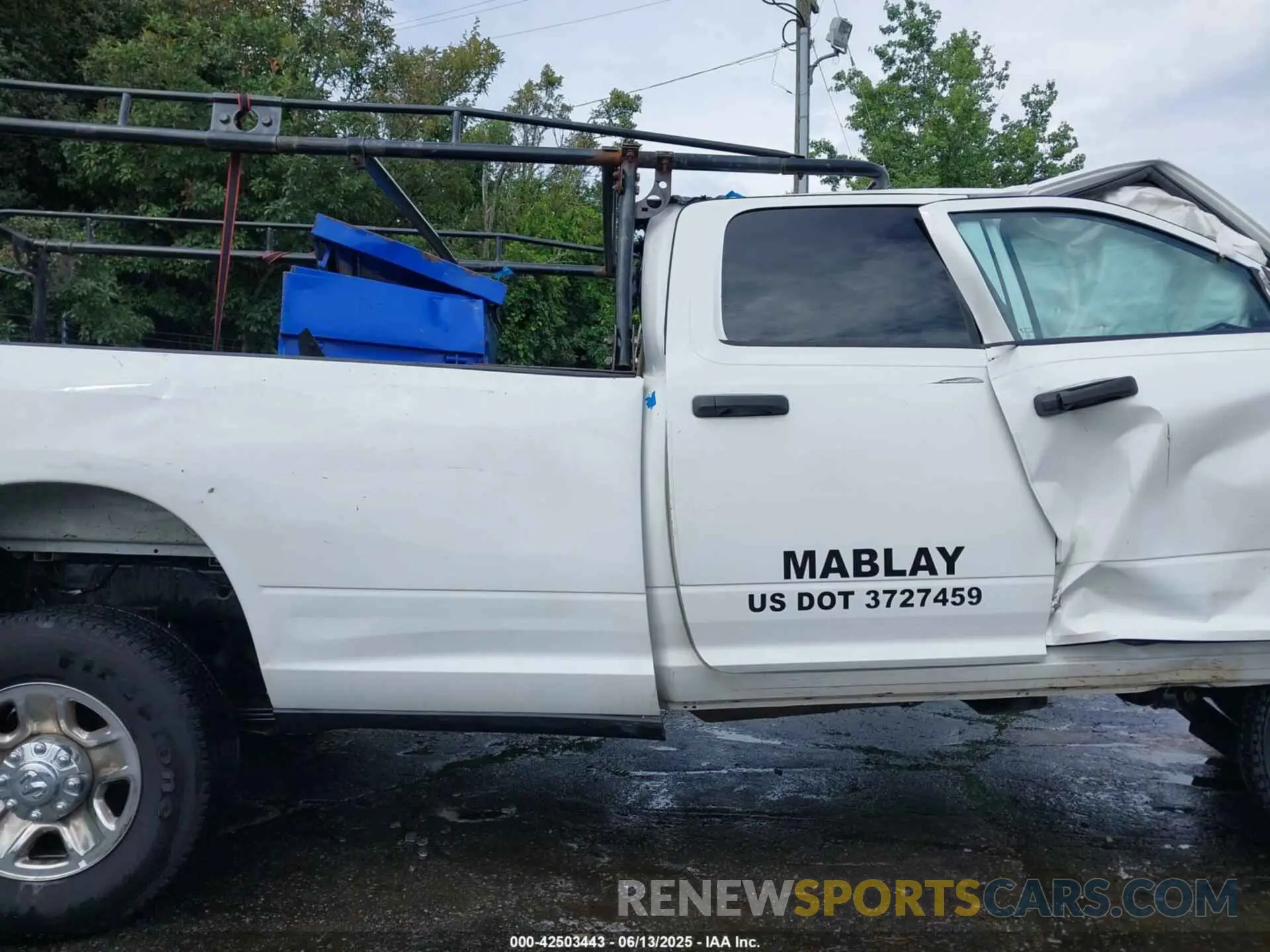 12 Photograph of a damaged car 3C63R3GL0LG114463 RAM 3500 2020