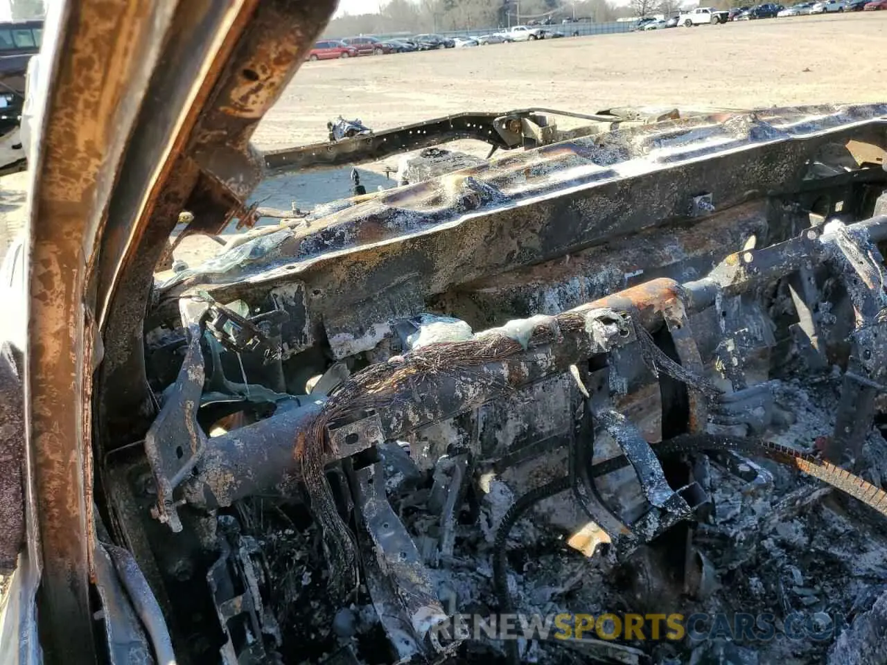 9 Photograph of a damaged car 3C63R3GL0LG232674 RAM 3500 2020