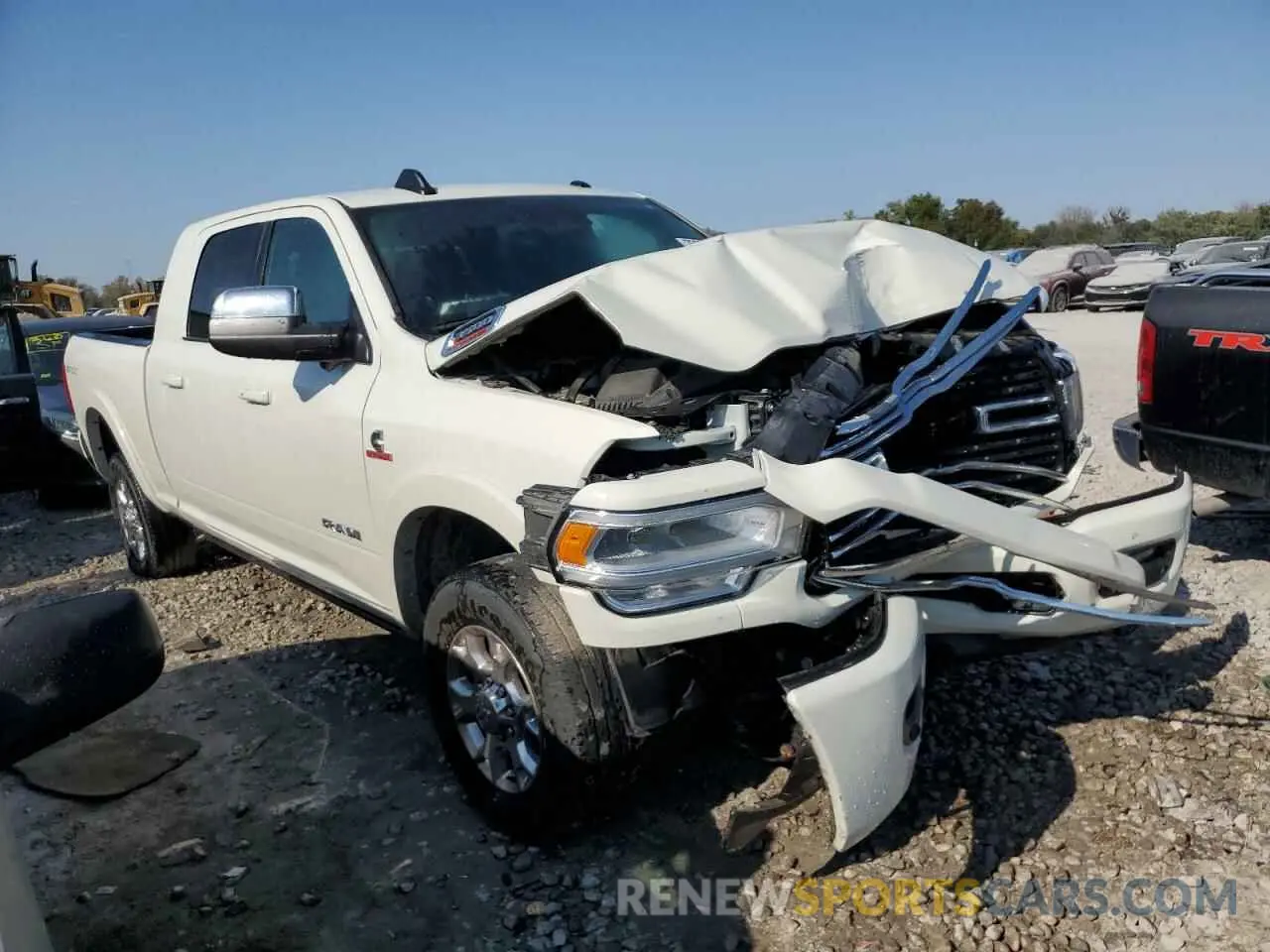 4 Photograph of a damaged car 3C63R3ML1LG170819 RAM 3500 2020