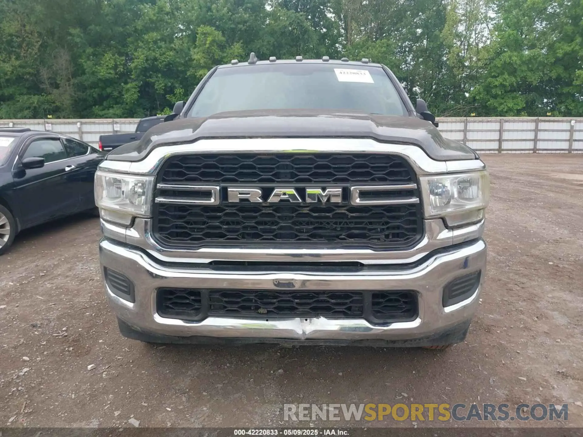 12 Photograph of a damaged car 3C63RRGL2LG120235 RAM 3500 2020