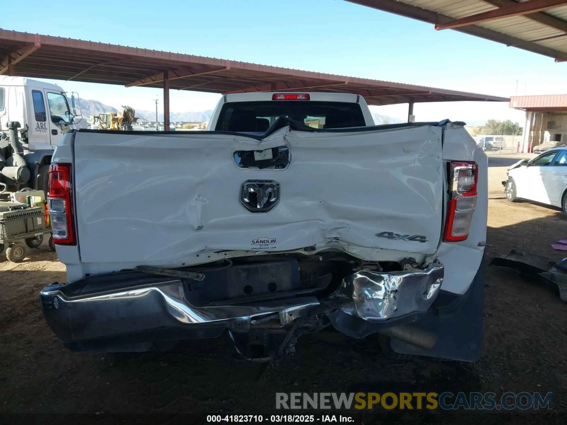 15 Photograph of a damaged car 3C63RRGL3LG233899 RAM 3500 2020