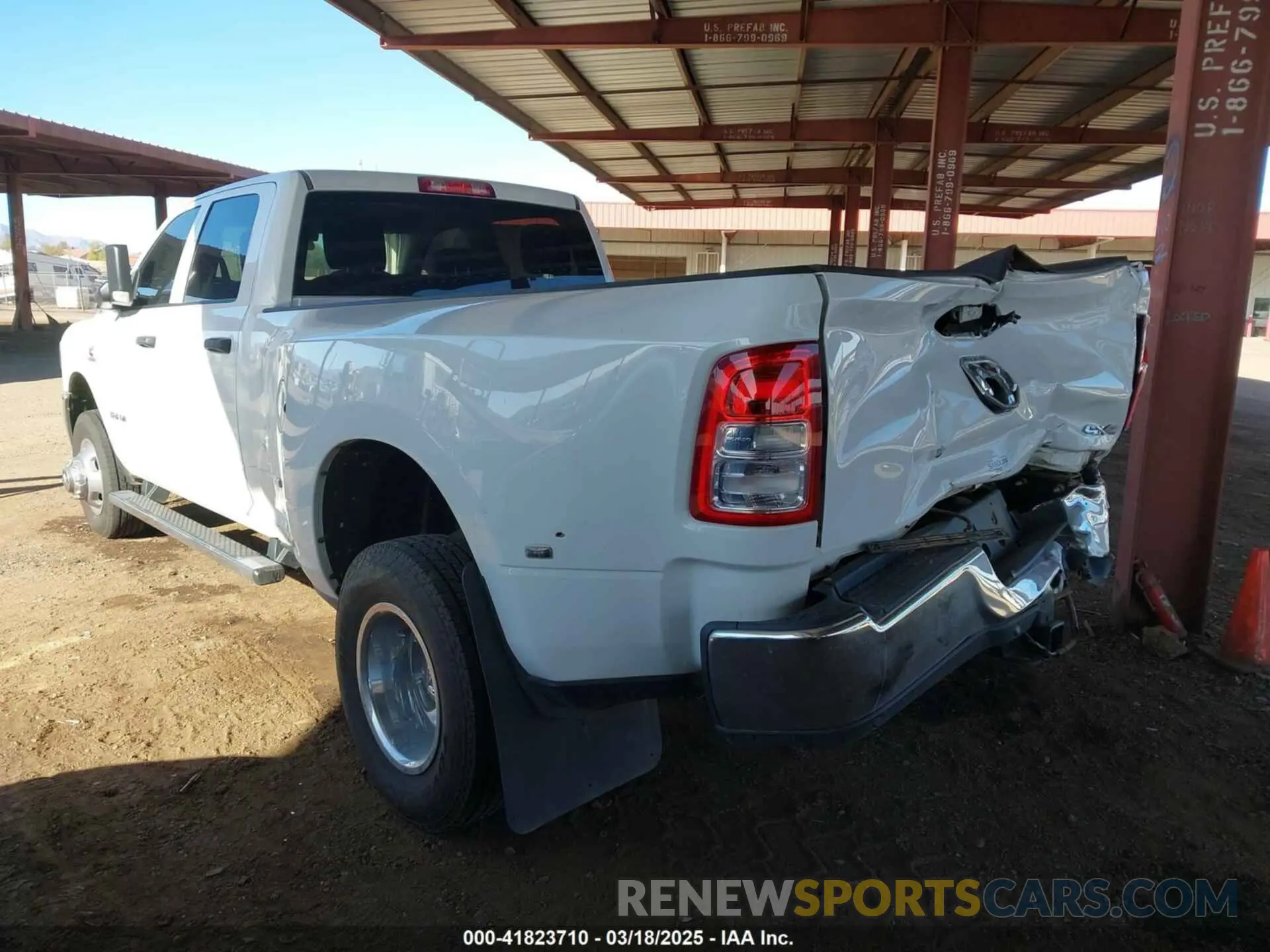 3 Photograph of a damaged car 3C63RRGL3LG233899 RAM 3500 2020