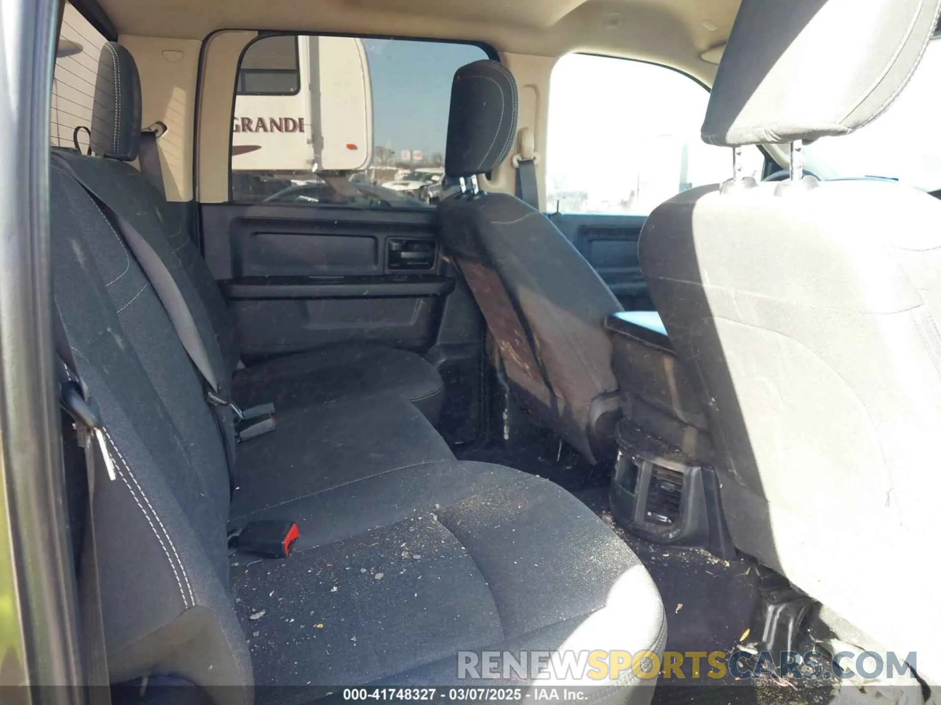 8 Photograph of a damaged car 3C63RRGL3LG241856 RAM 3500 2020