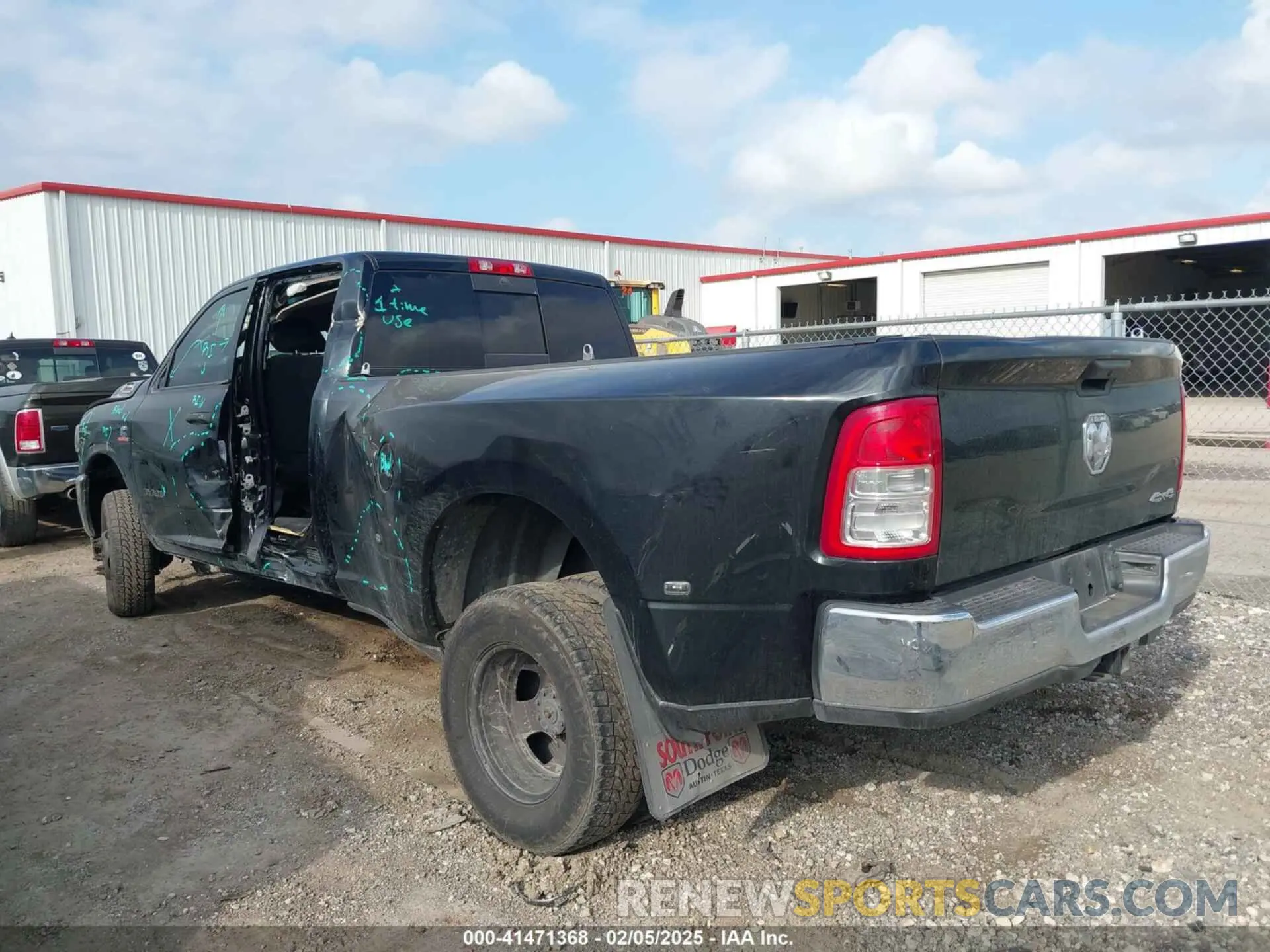 3 Photograph of a damaged car 3C63RRGL5LG219566 RAM 3500 2020