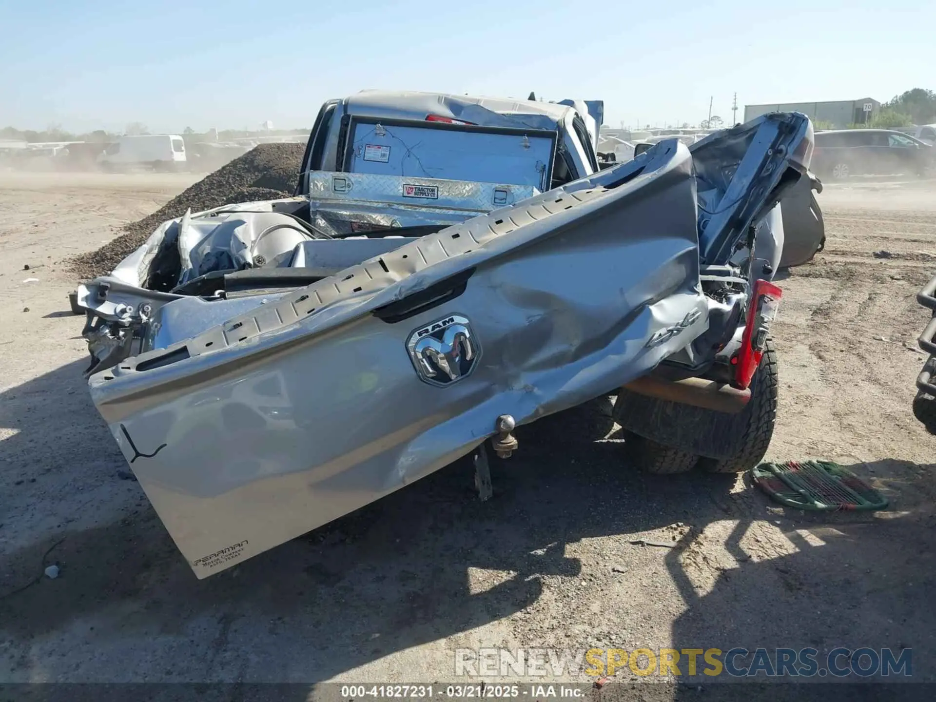 15 Photograph of a damaged car 3C63RRGLXLG114067 RAM 3500 2020