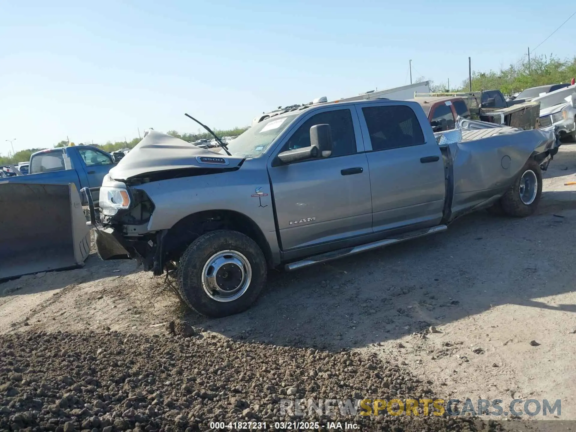 2 Photograph of a damaged car 3C63RRGLXLG114067 RAM 3500 2020