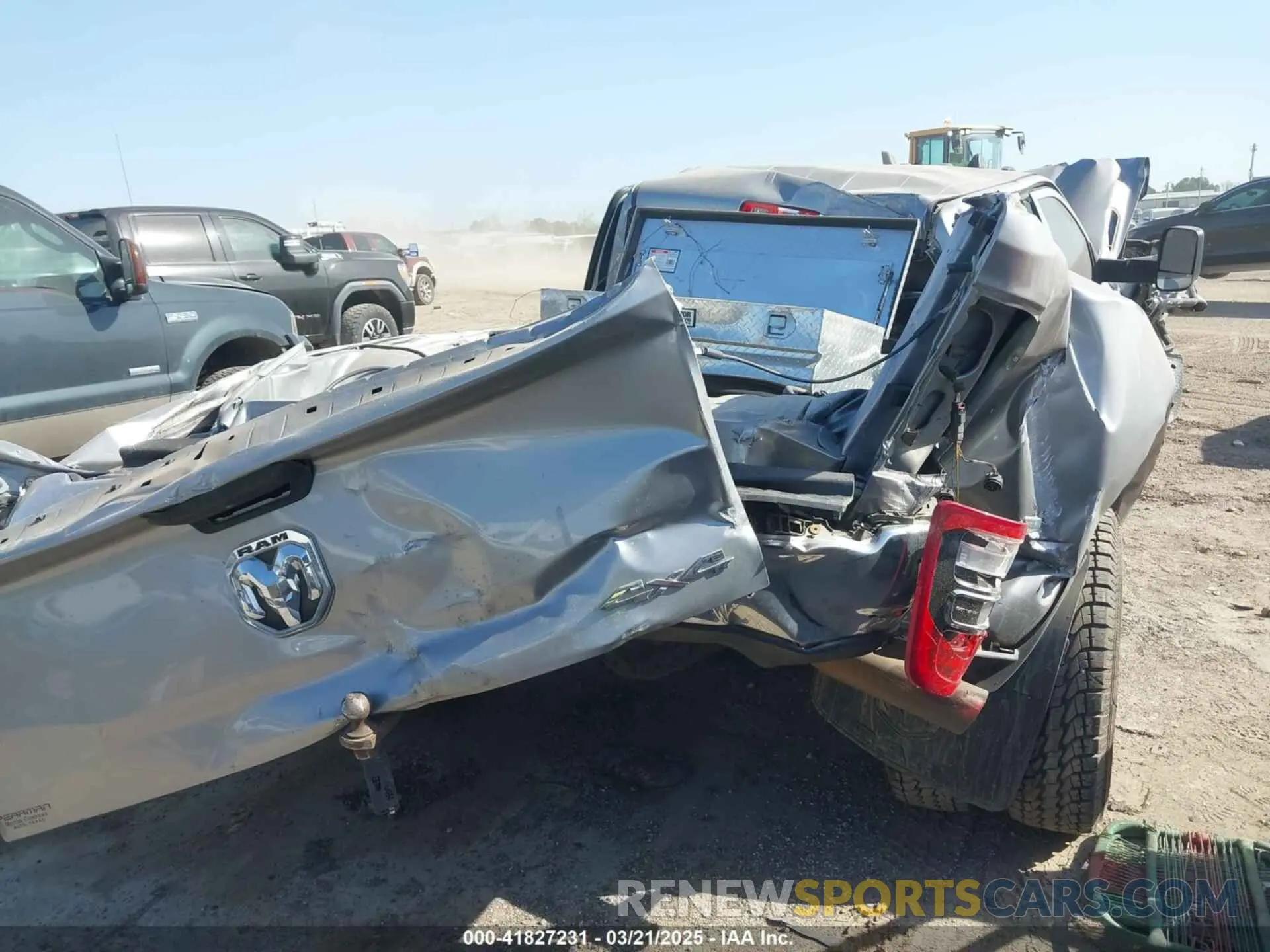 4 Photograph of a damaged car 3C63RRGLXLG114067 RAM 3500 2020