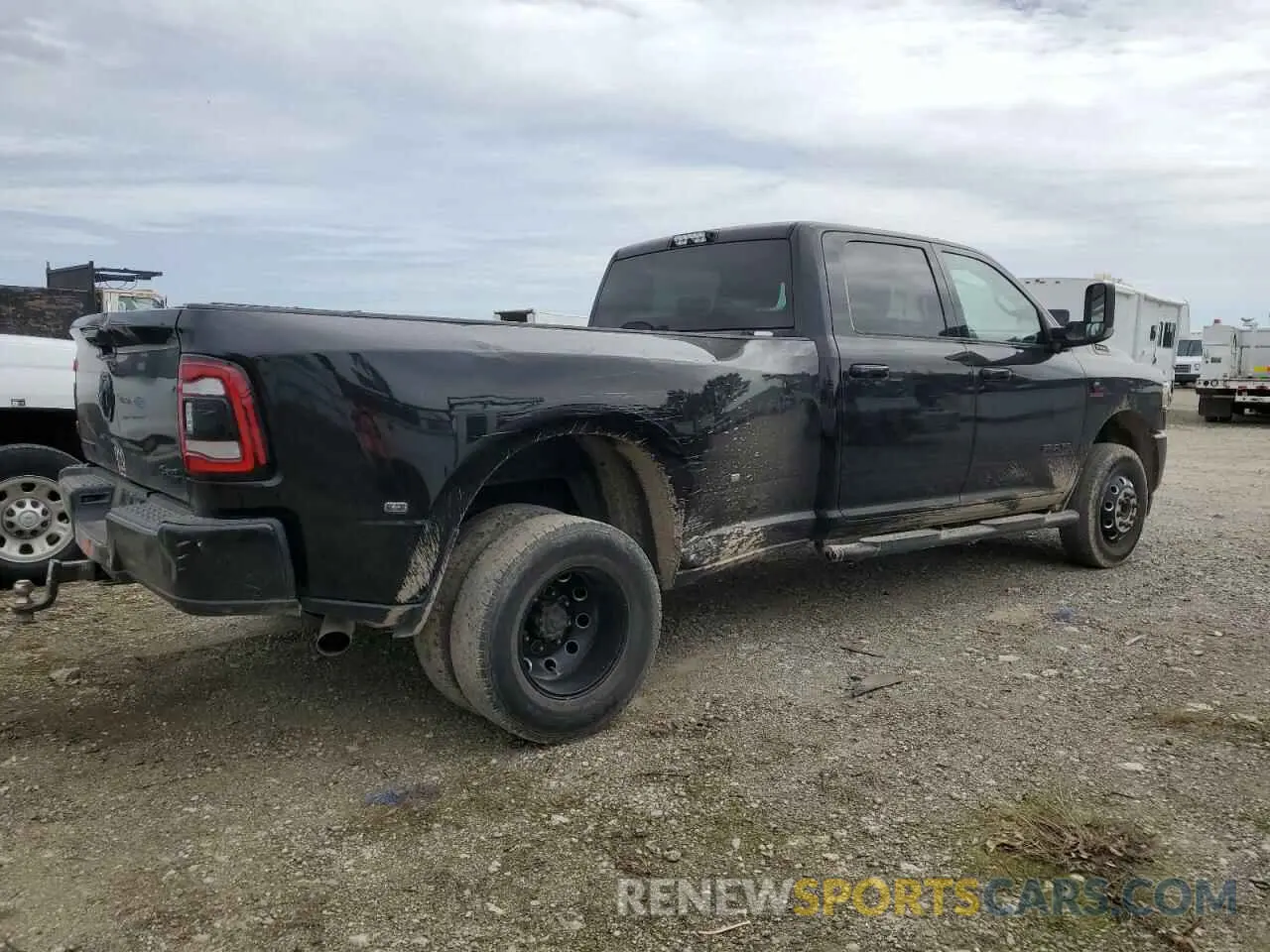 3 Photograph of a damaged car 3C63RRHL2LG261952 RAM 3500 2020