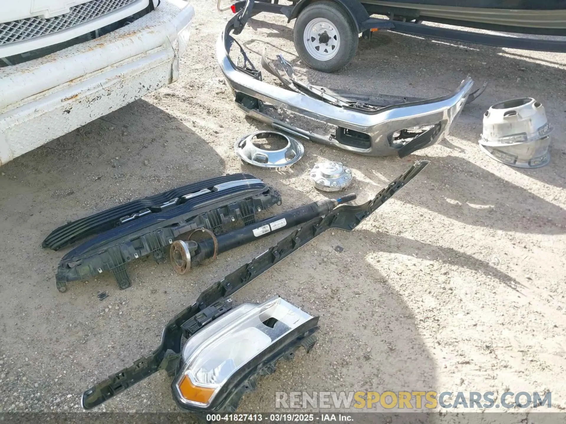 12 Photograph of a damaged car 3C63RRHL4LG299649 RAM 3500 2020