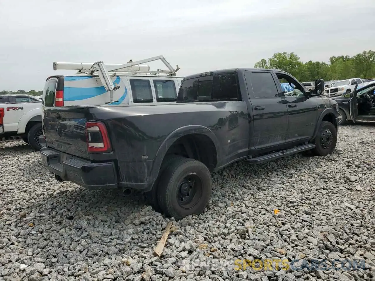 3 Photograph of a damaged car 3C63RRJL9LG176133 RAM 3500 2020