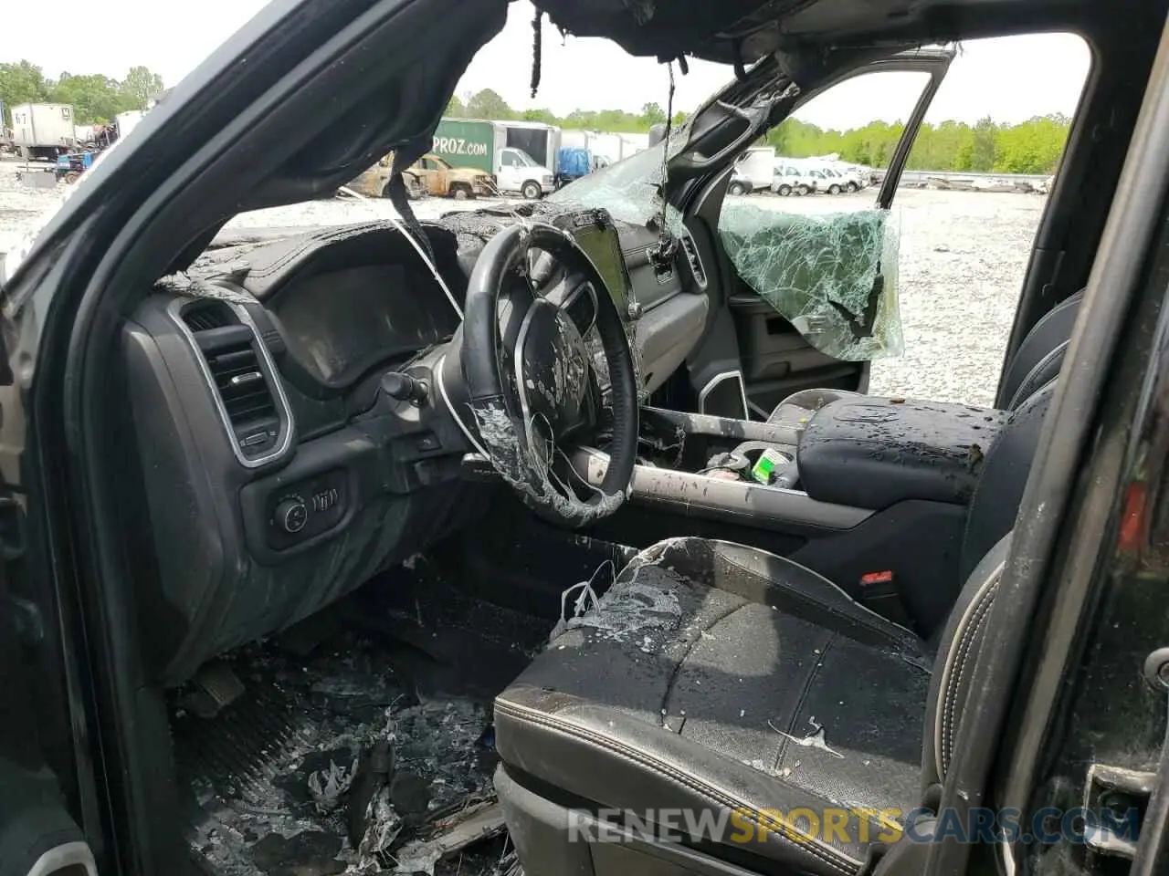 7 Photograph of a damaged car 3C63RRJL9LG176133 RAM 3500 2020