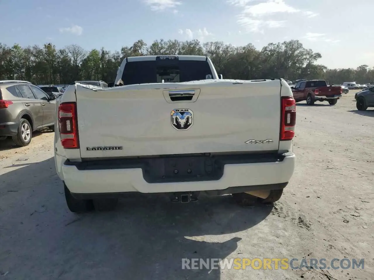 6 Photograph of a damaged car 3C63RRJL9LG233088 RAM 3500 2020