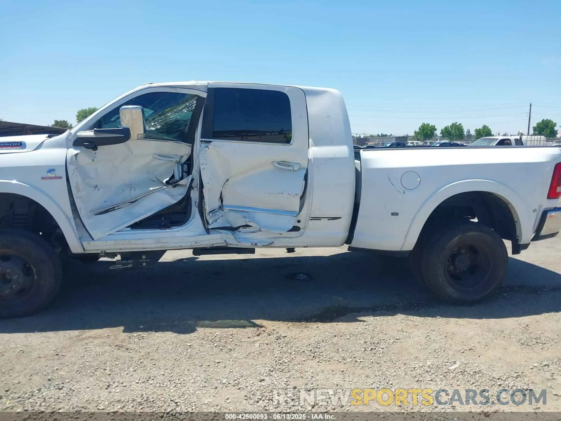 6 Photograph of a damaged car 3C63RRPL2LG199678 RAM 3500 2020