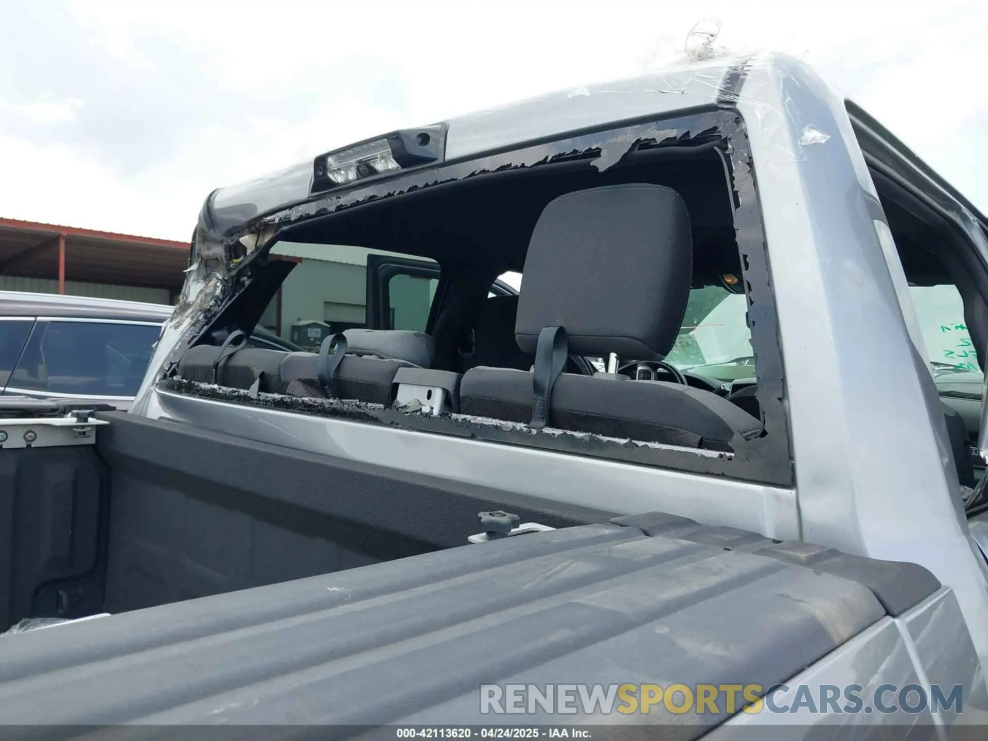 11 Photograph of a damaged car 3C63R2DLXMG602531 RAM 3500 2021