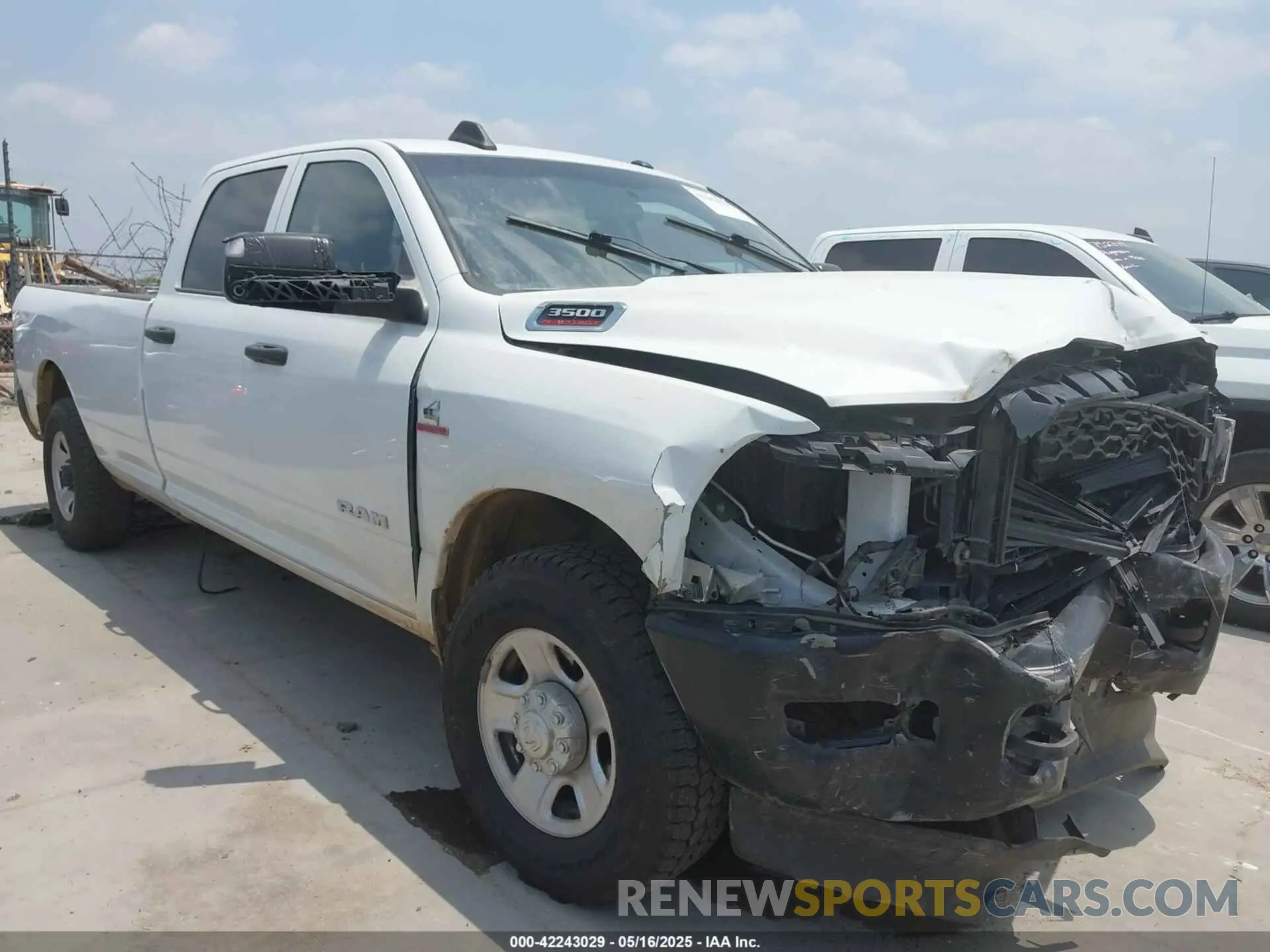 1 Photograph of a damaged car 3C63R2GL2MG504590 RAM 3500 2021