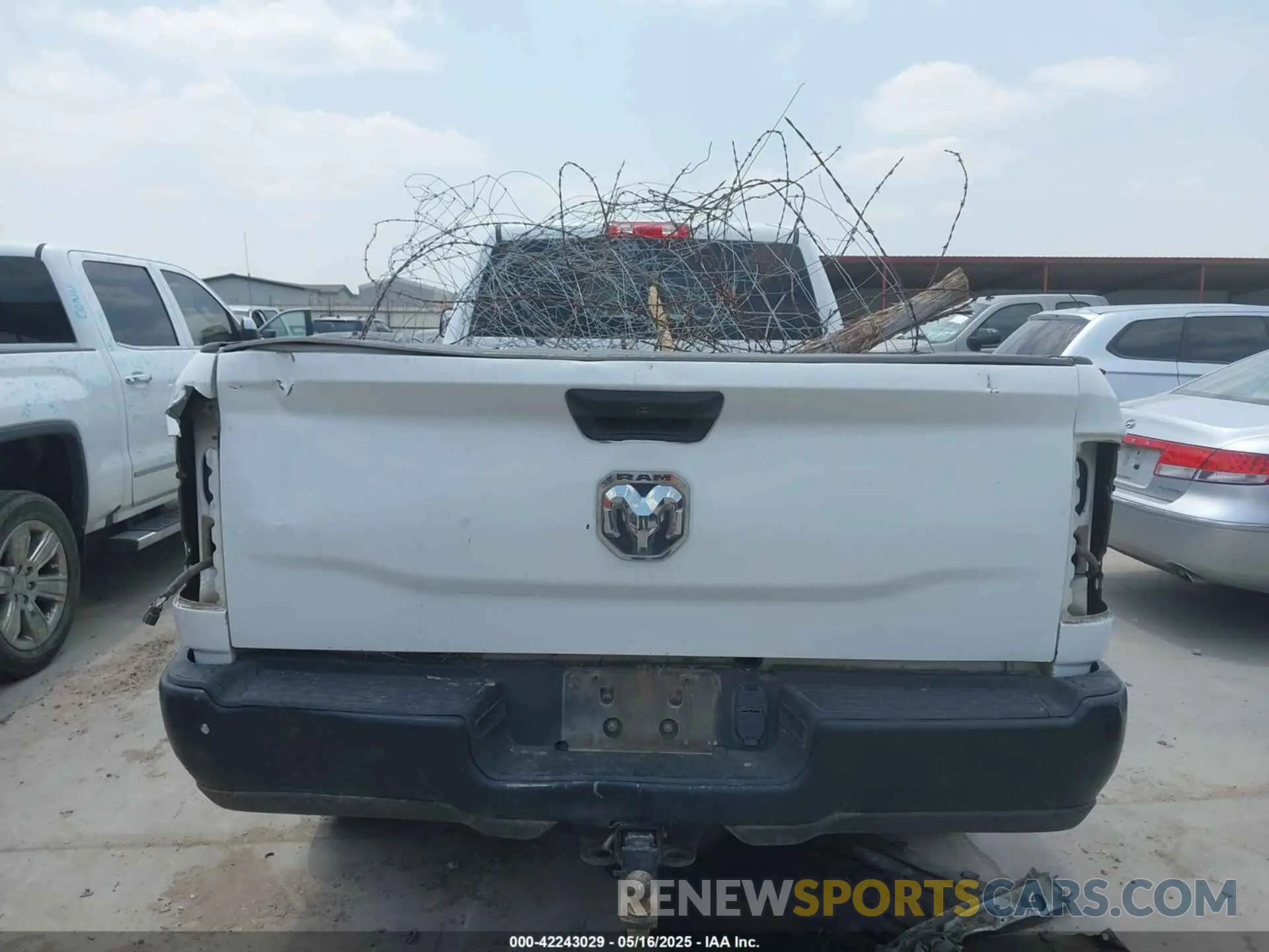 15 Photograph of a damaged car 3C63R2GL2MG504590 RAM 3500 2021