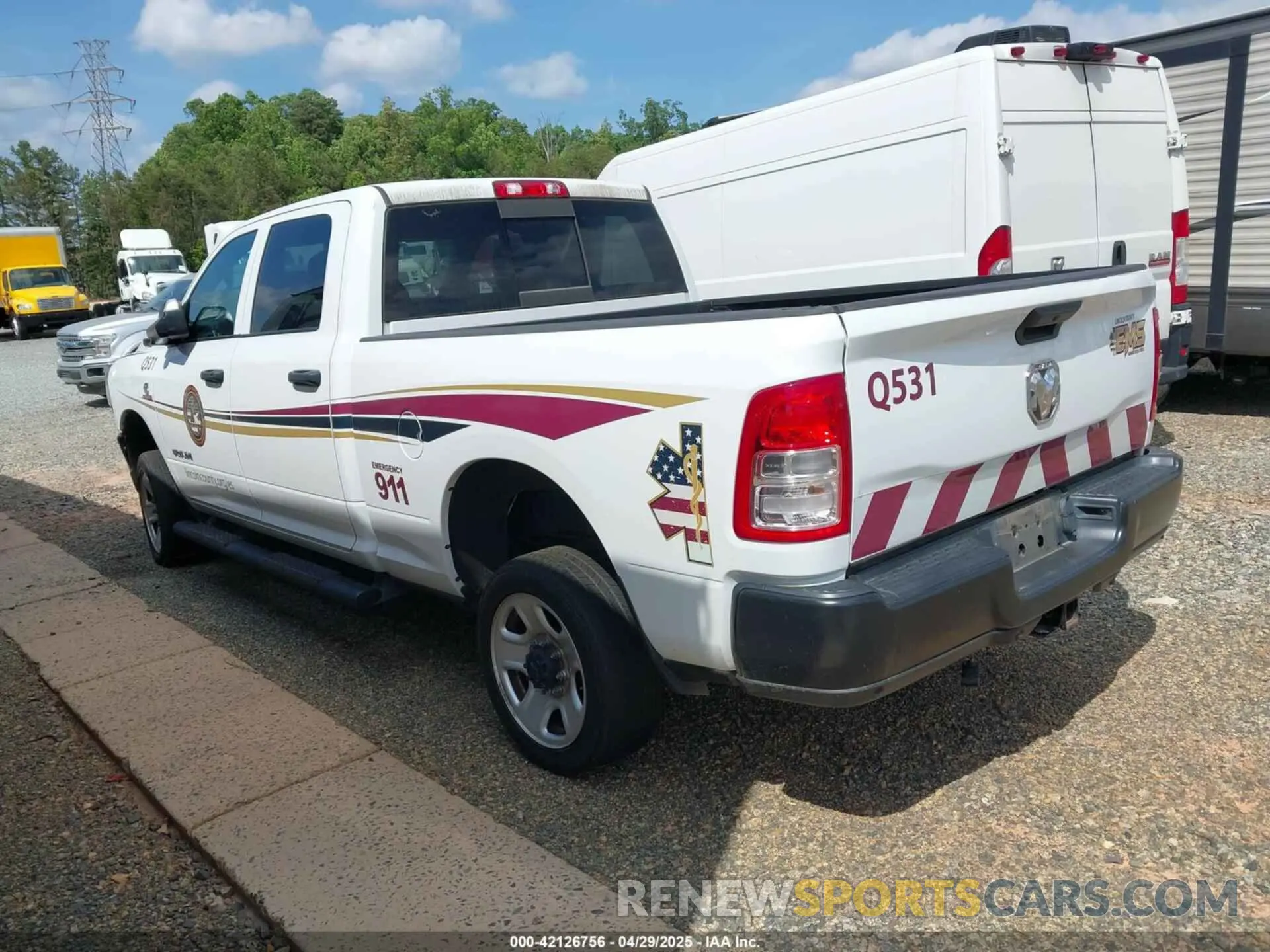 3 Photograph of a damaged car 3C63R3CLXMG692349 RAM 3500 2021
